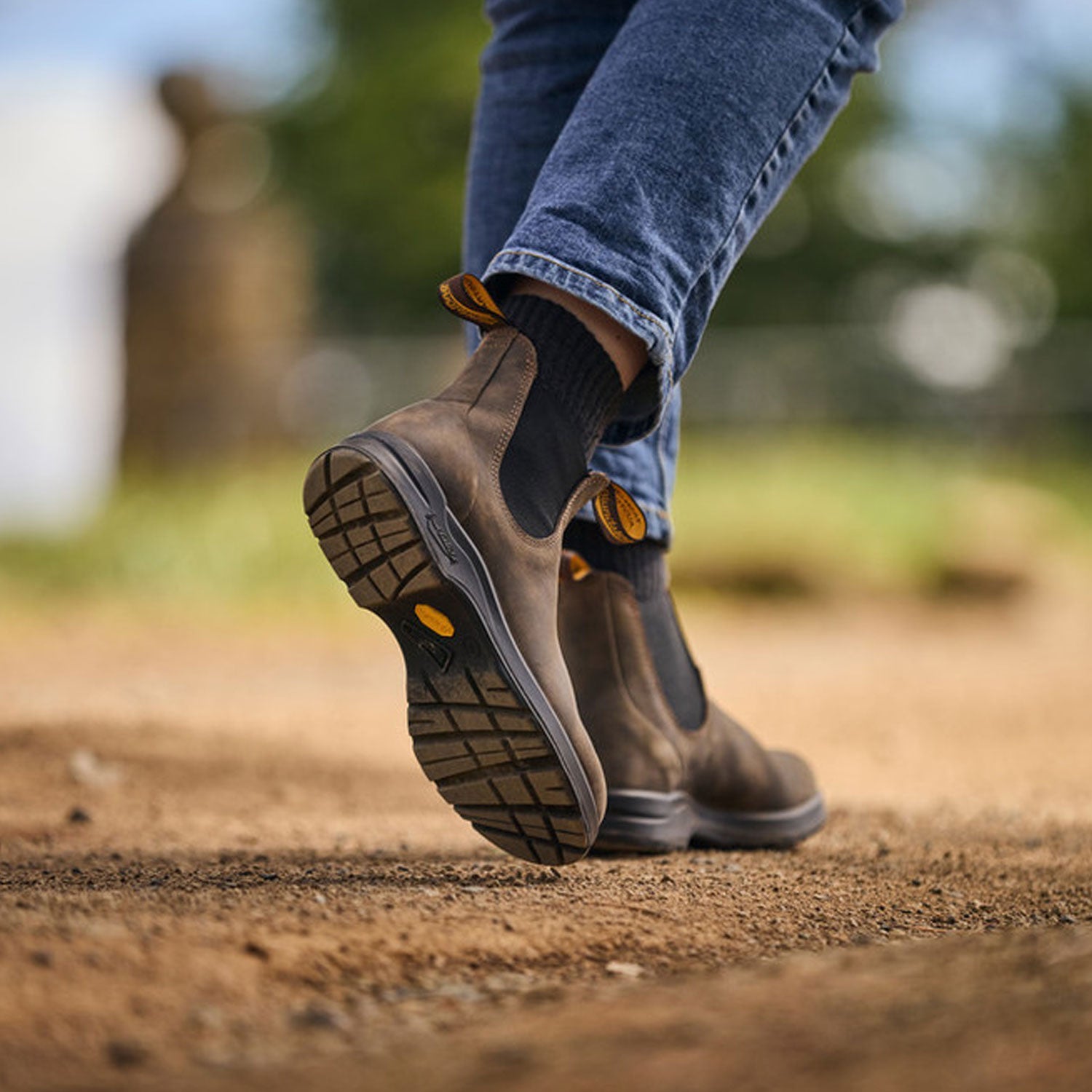 Blundstone 2056 All Terrain Boots for Men & Women - Rustic Brown Leather Ankle Boots for Hiking, Work & Outdoor Adventures