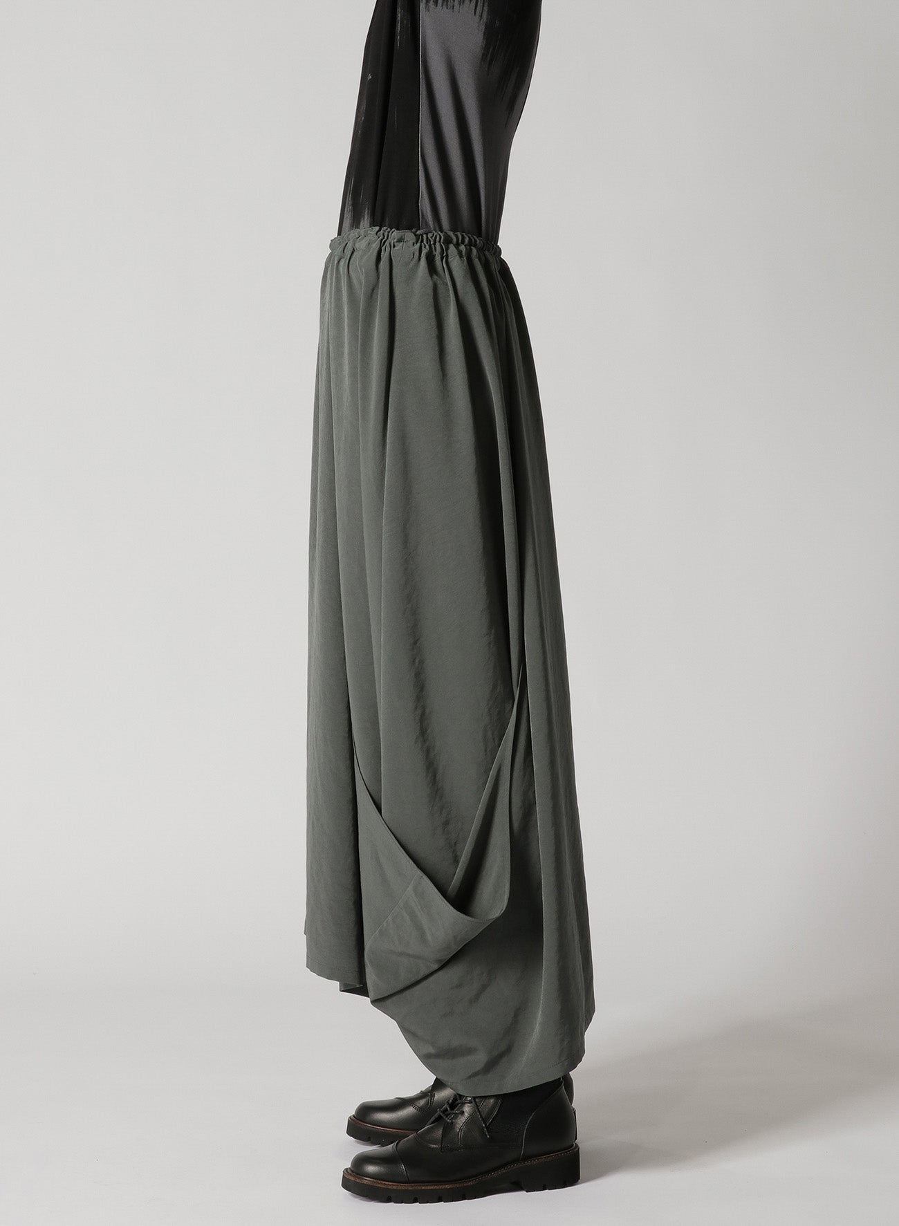 2-Way Convertible Skirt Pants for Women - Versatile Stretchable Wrap Skirt & Pants Combo - Perfect for Travel, Work, and Casual Outfits