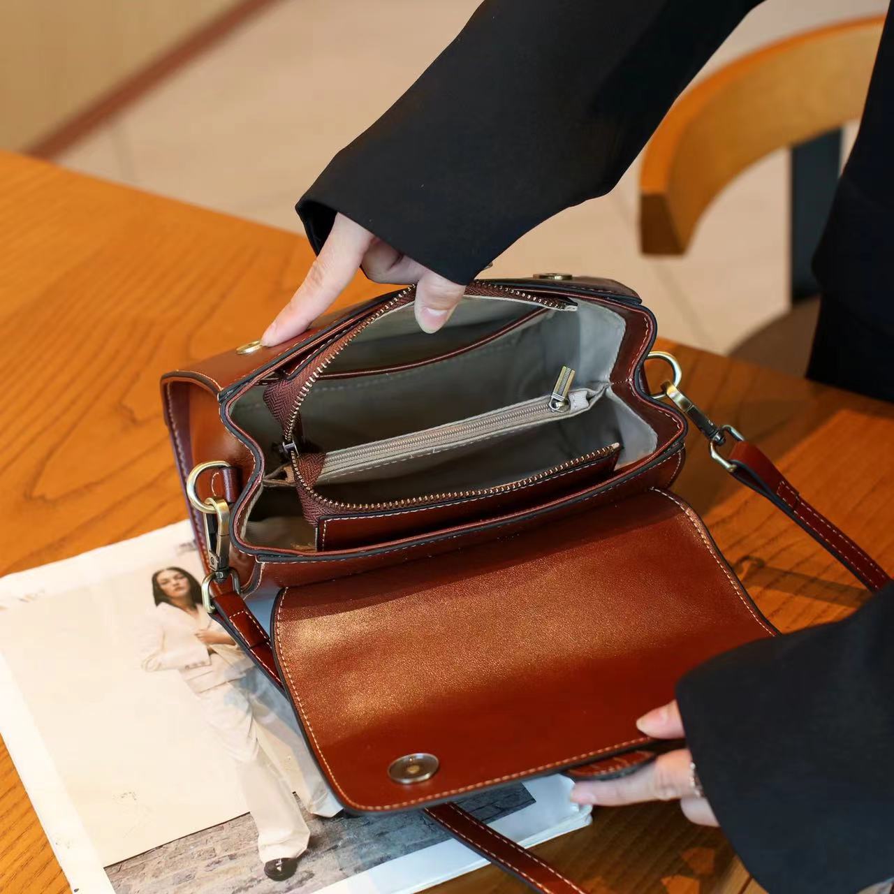 Stylish Genuine Leather Handbag for Women - Fashionable Crossbody Purse with Adjustable Strap, Perfect for Work, Travel & Everyday Use