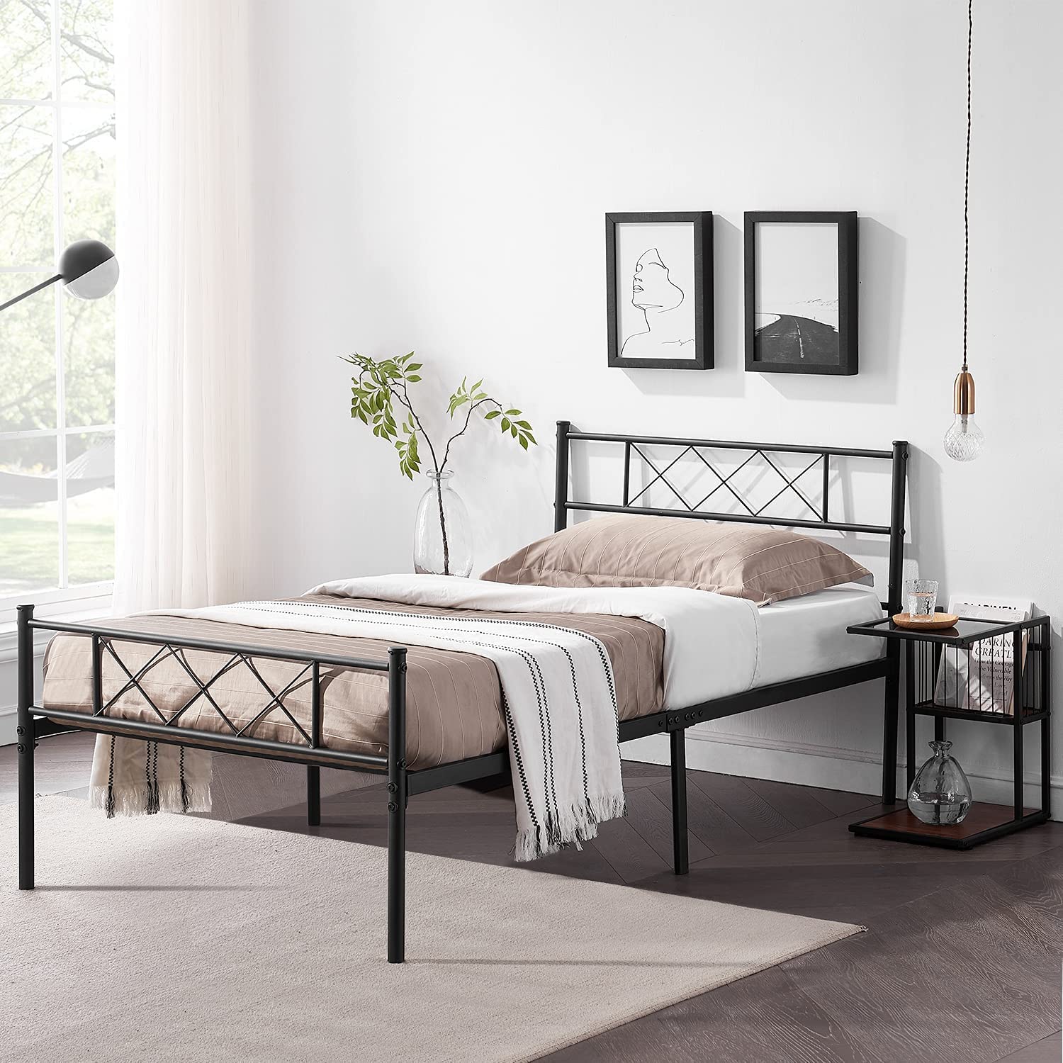 VECELO Heavy Duty Metal Platform Bed Frame with Headboard & Footboard - Twin Size, Black - Sturdy Mattress Foundation for Firm Support & Easy Assembly - Perfect for Kids Rooms, Guest Beds & Small Spaces
