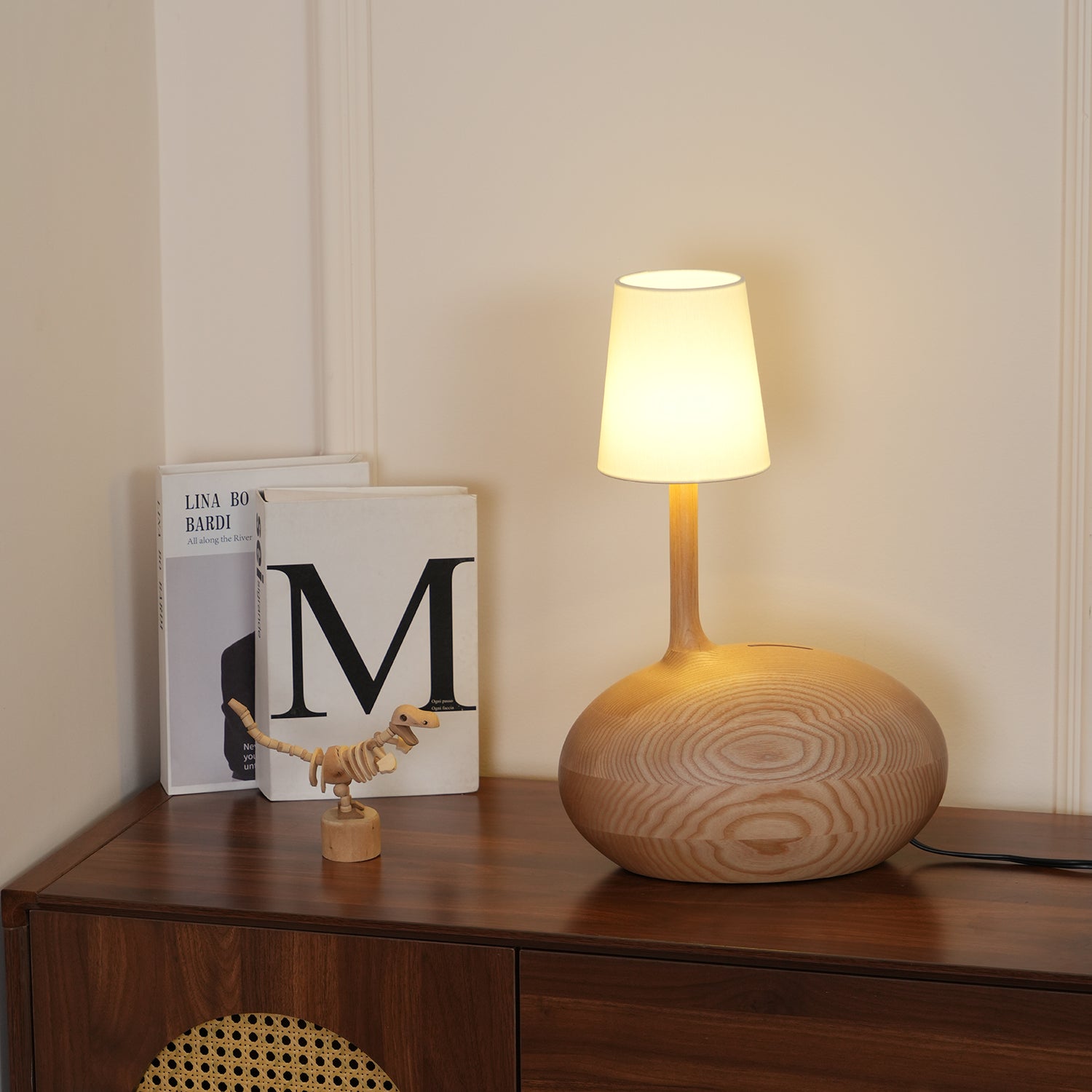 Snail-Shaped LED Night Light - Cute & Dimmable Desk Lamp for Kids Room, Nursery, Bedroom - Perfect for Reading, Decor, and Relaxation