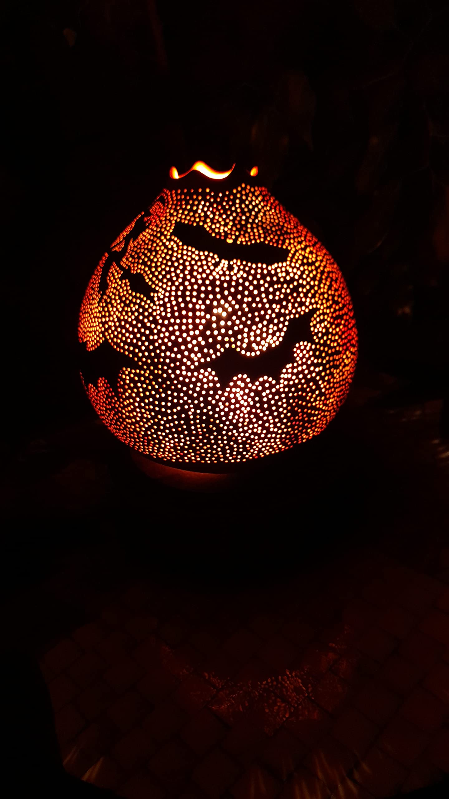 Flying Witch Broom Night Light with Bats - Halloween Decorations, Spooky LED Lamp for Home, Party & Outdoor - Perfect Halloween Gift for Kids & Adults