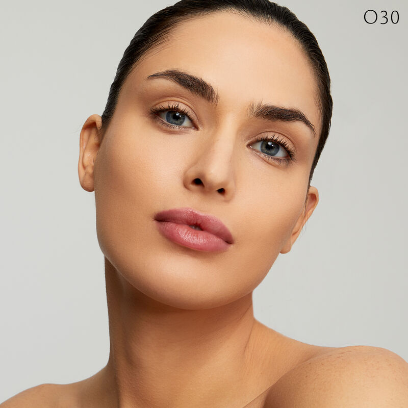 Radiant Matte Fluid Foundation with SPF 20 - Oil-Free, Long-Lasting Coverage for Flawless Skin | Perfect for Daily Wear & Special Occasions