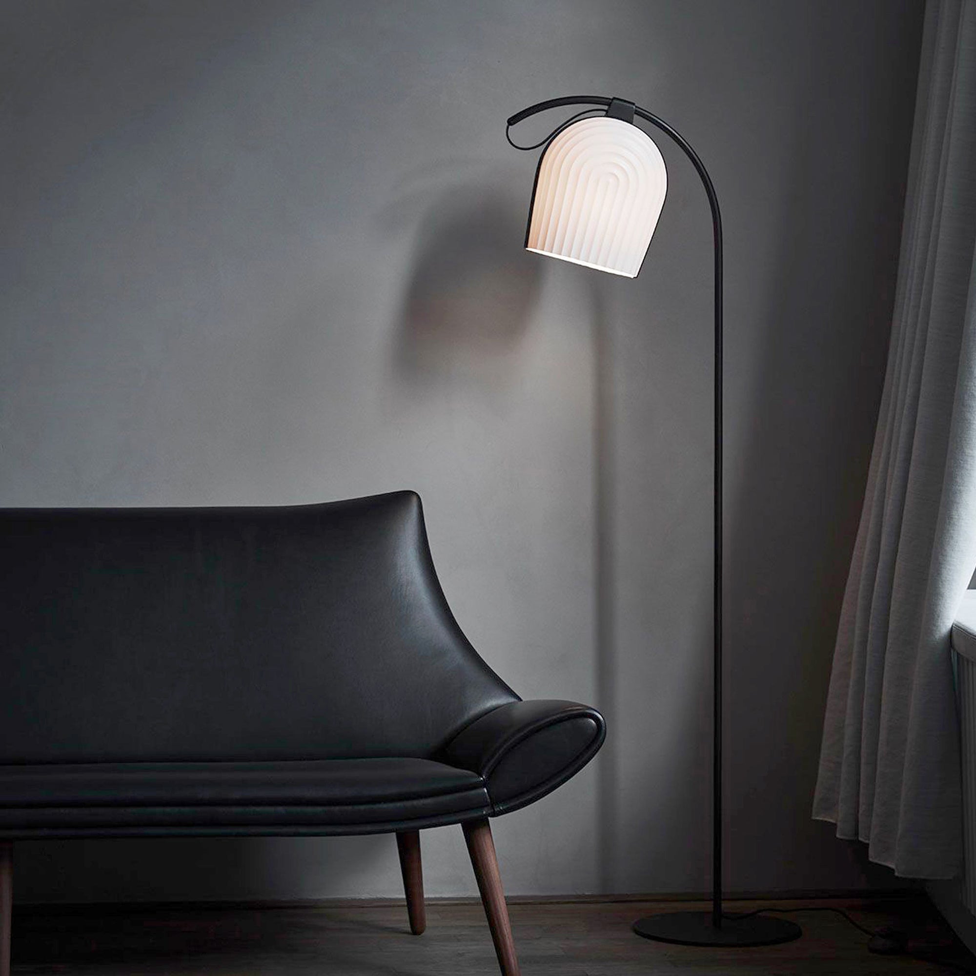 Modern Arc Floor Lamp for Living Room - Adjustable LED Standing Light with Remote Control, Perfect for Reading, Lounge & Bedroom Decor