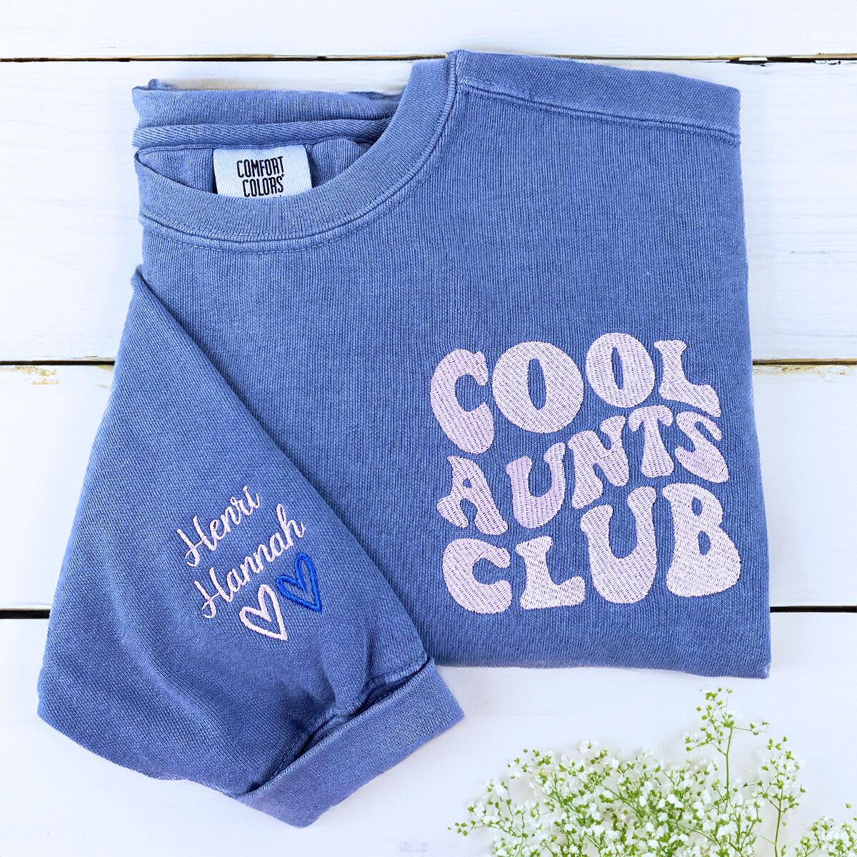 Custom Embroidered Cool Aunts Club Sweatshirt & T-Shirt with Niece/Nephew Name on Sleeve - Personalized Gift for Aunt | Perfect for Family Reunions, Birthday Presents & Aunt Appreciation
