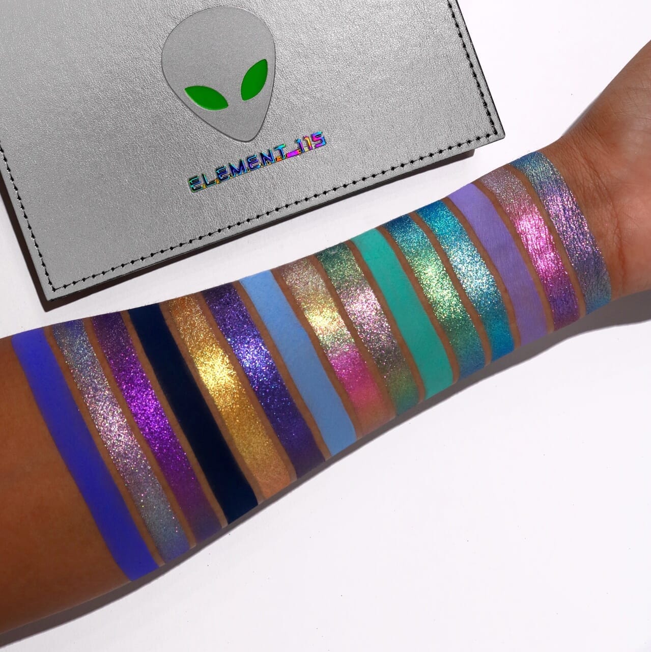 Element 115 Eyeshadow Palette - 16 Highly Pigmented Matte & Shimmer Eyeshadows for Stunning Eye Makeup | Perfect for Party, Date Night & Special Occasions