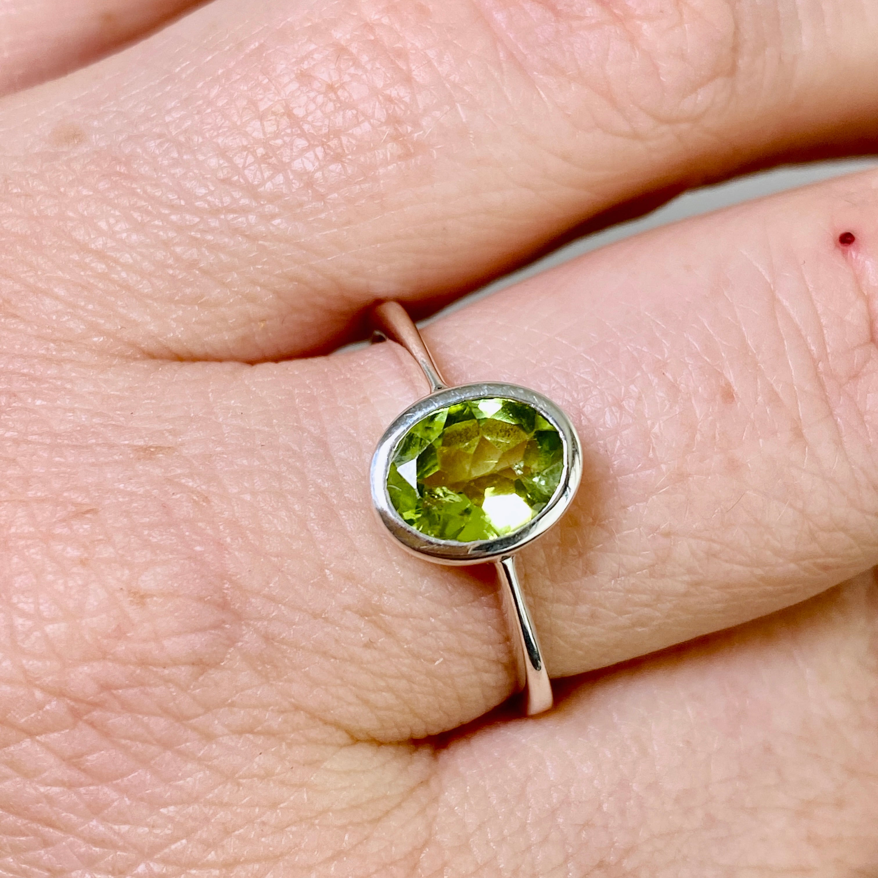 Peridot Oval Faceted Ring Size 8.5 - Dainty Green Gemstone Jewelry for Women - Perfect for Engagement, Anniversary & Everyday Wear