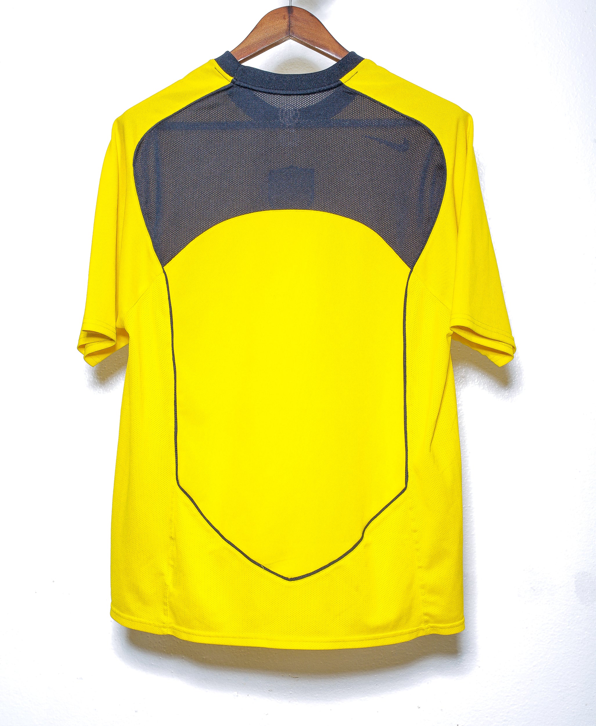 2004 AEK Home (L) - Stylish and Comfortable Home Decor for Living Room, Bedroom, and Office