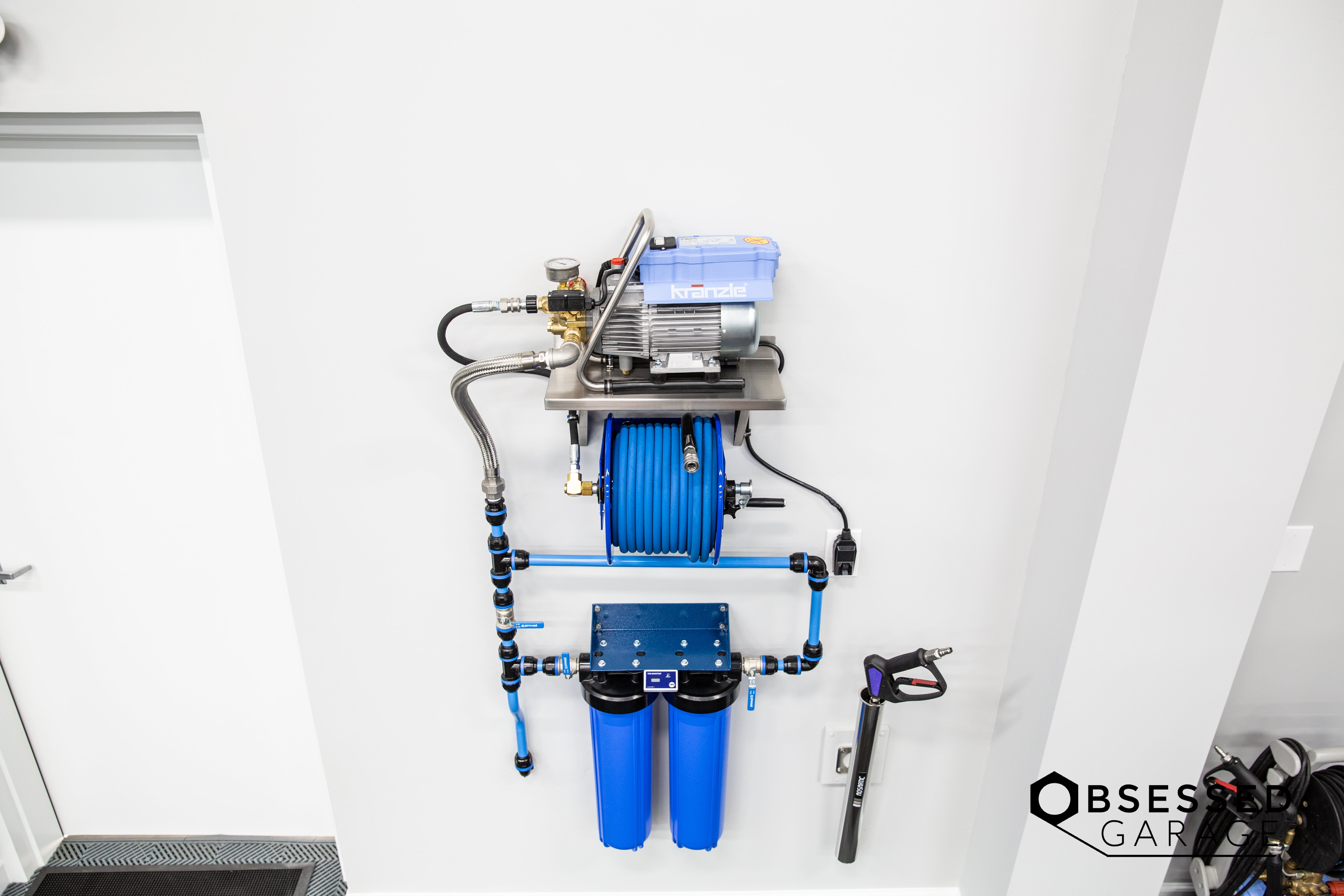 CR Spotless DIW 20 High Output Wall Mounted Water Deionization System - Perfect for Car Washing, RV Cleaning & Spot-Free Home Water Filtration