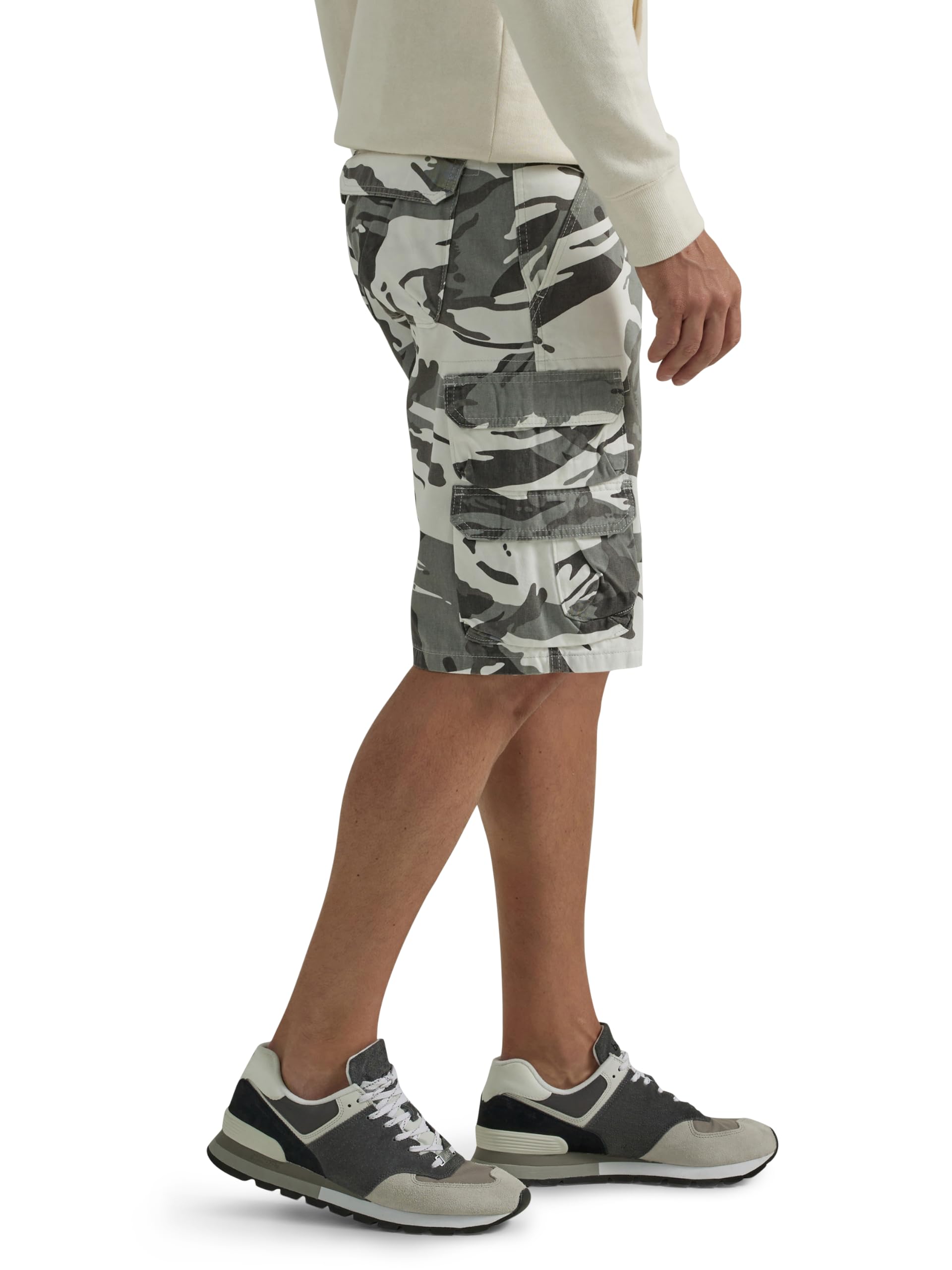 Wrangler Authentics Men's Premium Twill Cargo Shorts - Comfortable Casual & Outdoor Wear for Summer, Hiking, Travel and Everyday Use