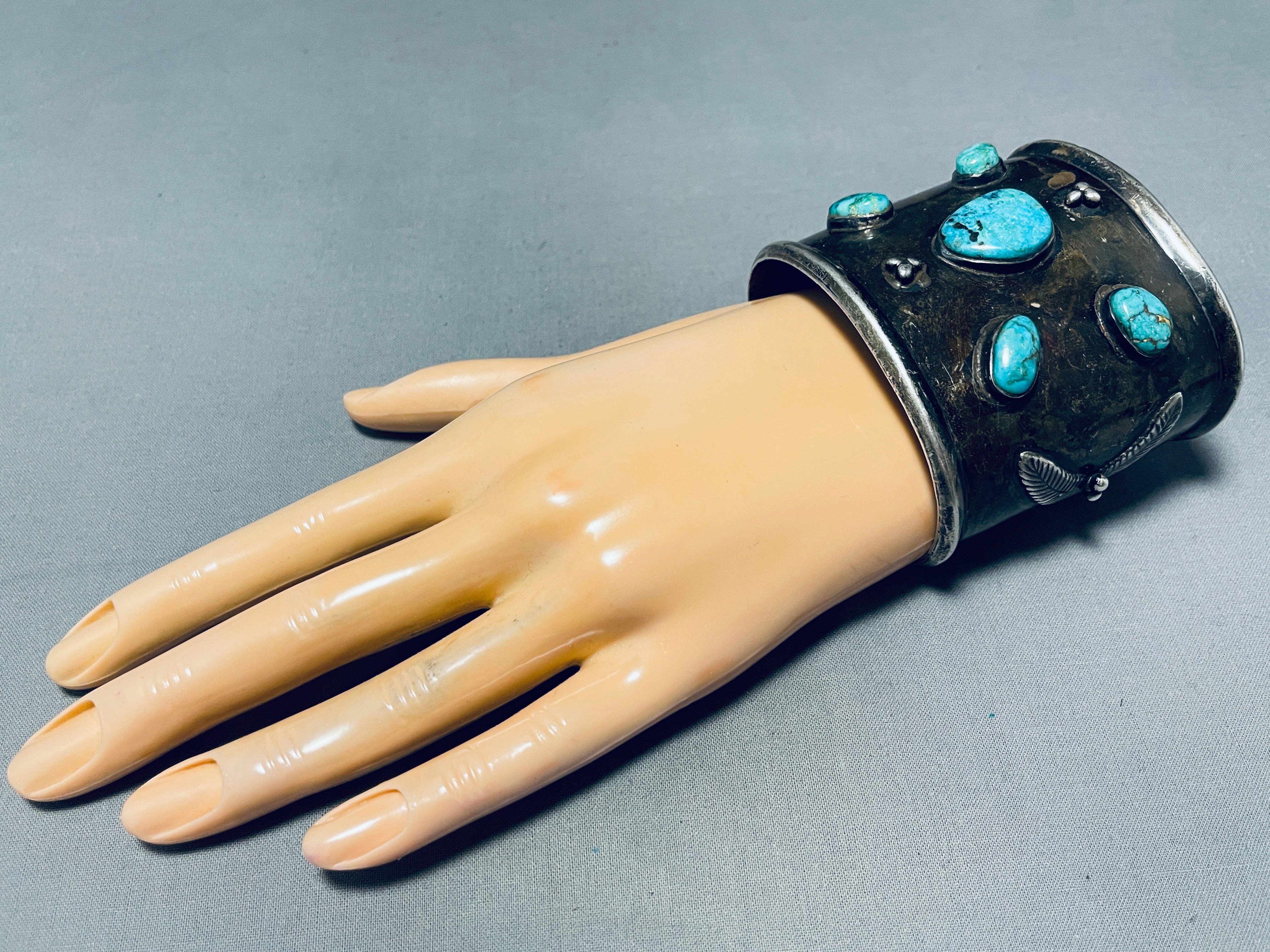 117g Vintage Navajo Turquoise Sterling Silver Bracelet - Authentic Native American Jewelry for Women, Handmade Southwest Style, Perfect for Boho Fashion & Gift Giving