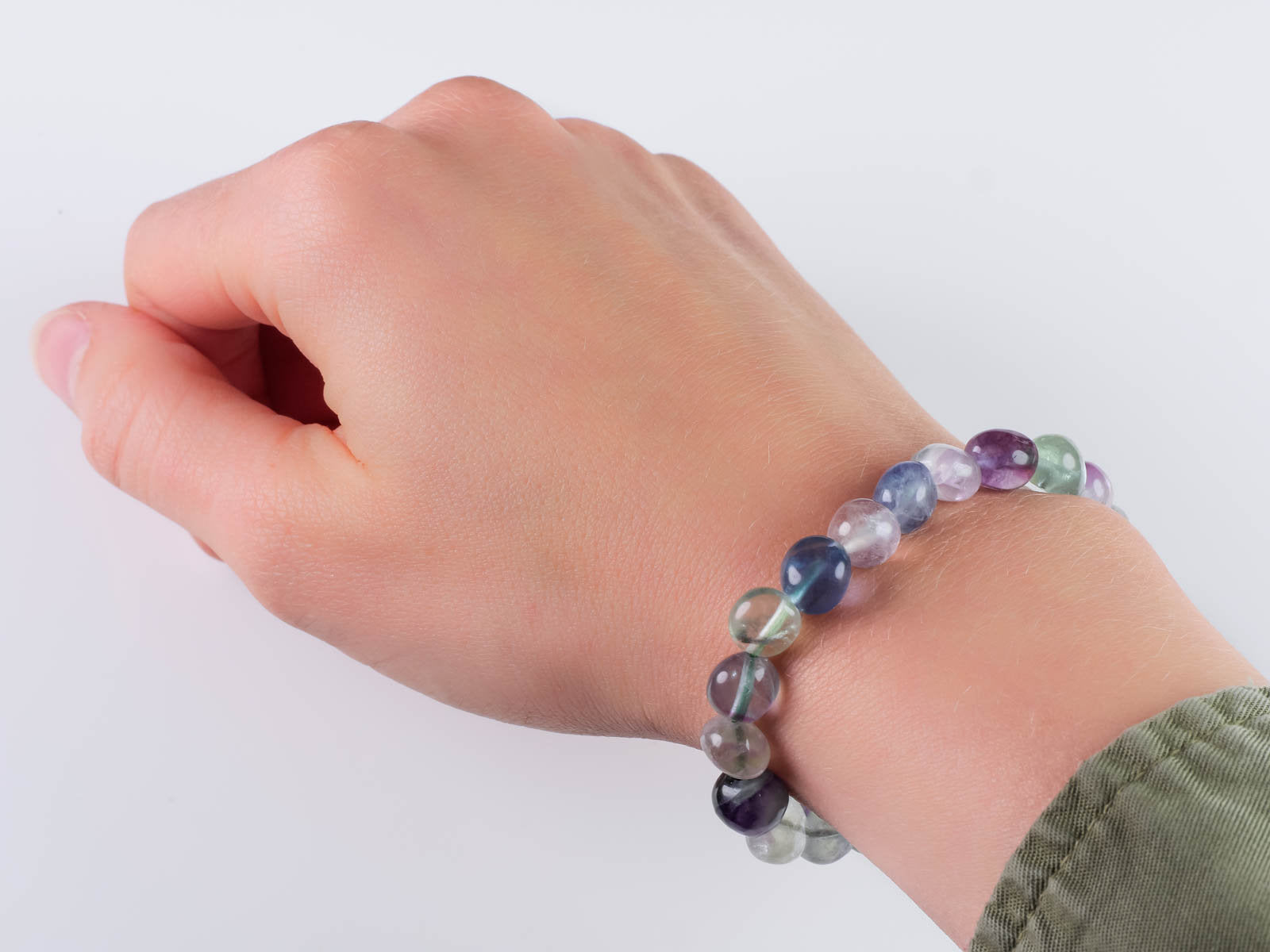 FLUORITE Crystal Bracelet - Tumbled Beads Handmade Healing Jewelry for Women, Petite Beaded Bracelet for Stress Relief & Positive Energy - Perfect for Meditation, Yoga & Spiritual Healing (E0066)