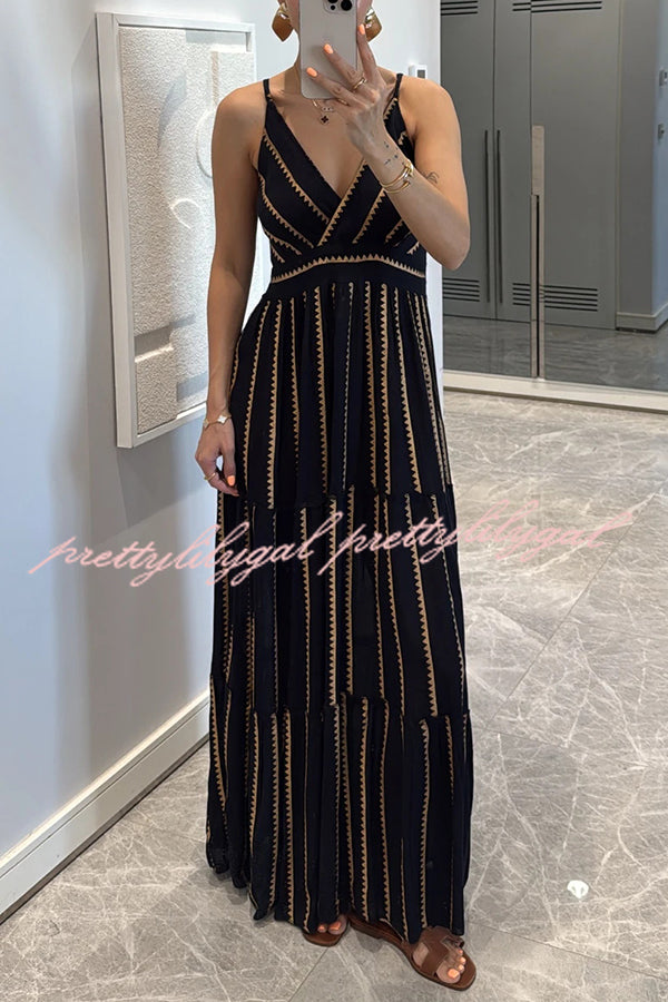 **Elegant Striped Printed V-Neck Maxi Dress with Suspender Straps - Perfect for Beach Vacations, Summer Holidays & Casual Outings**