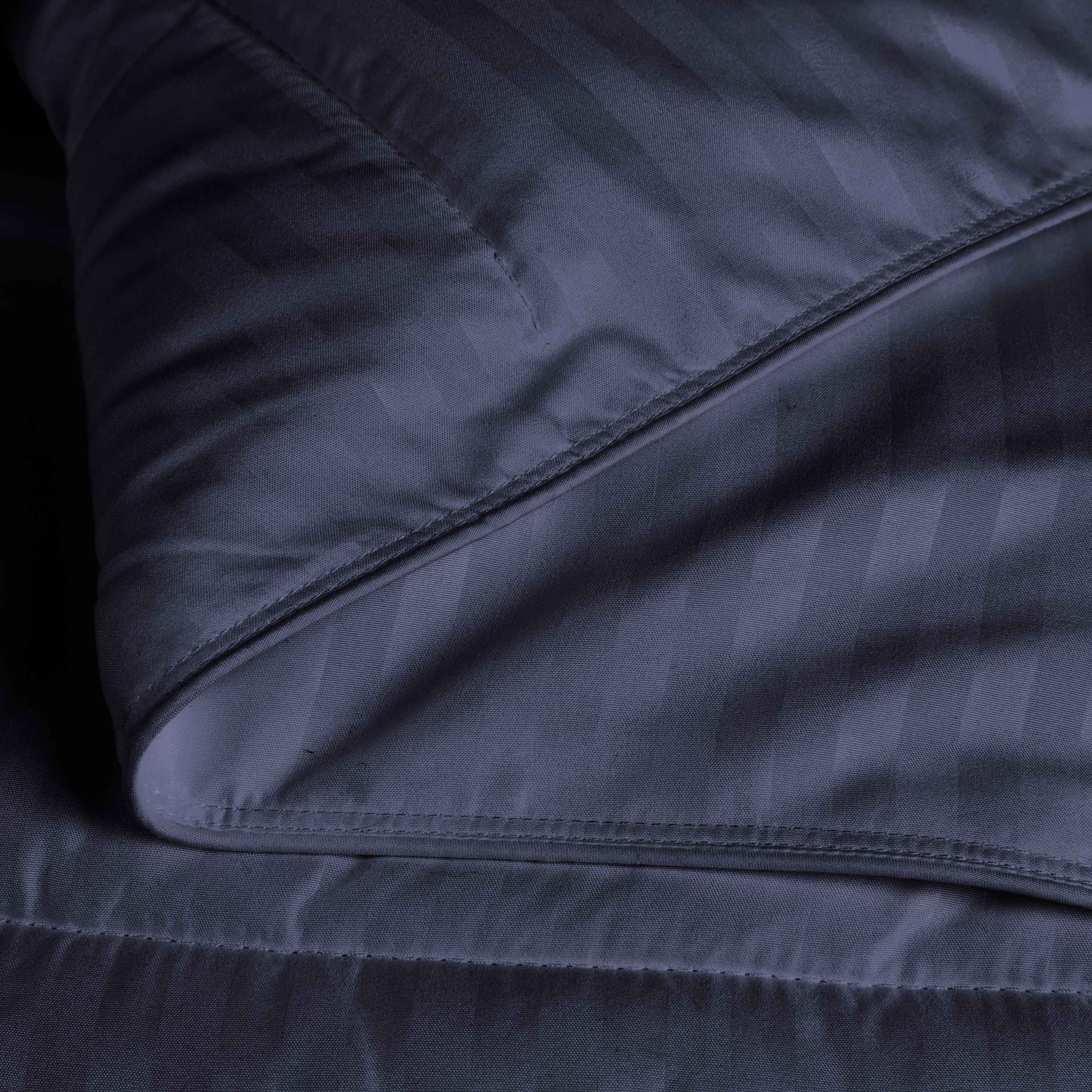 Reversible Striped Down Alternative Comforter - Soft & Lightweight All-Season Bedding for Cozy Sleep - Perfect for Bedrooms, Guest Rooms & Dorm Rooms