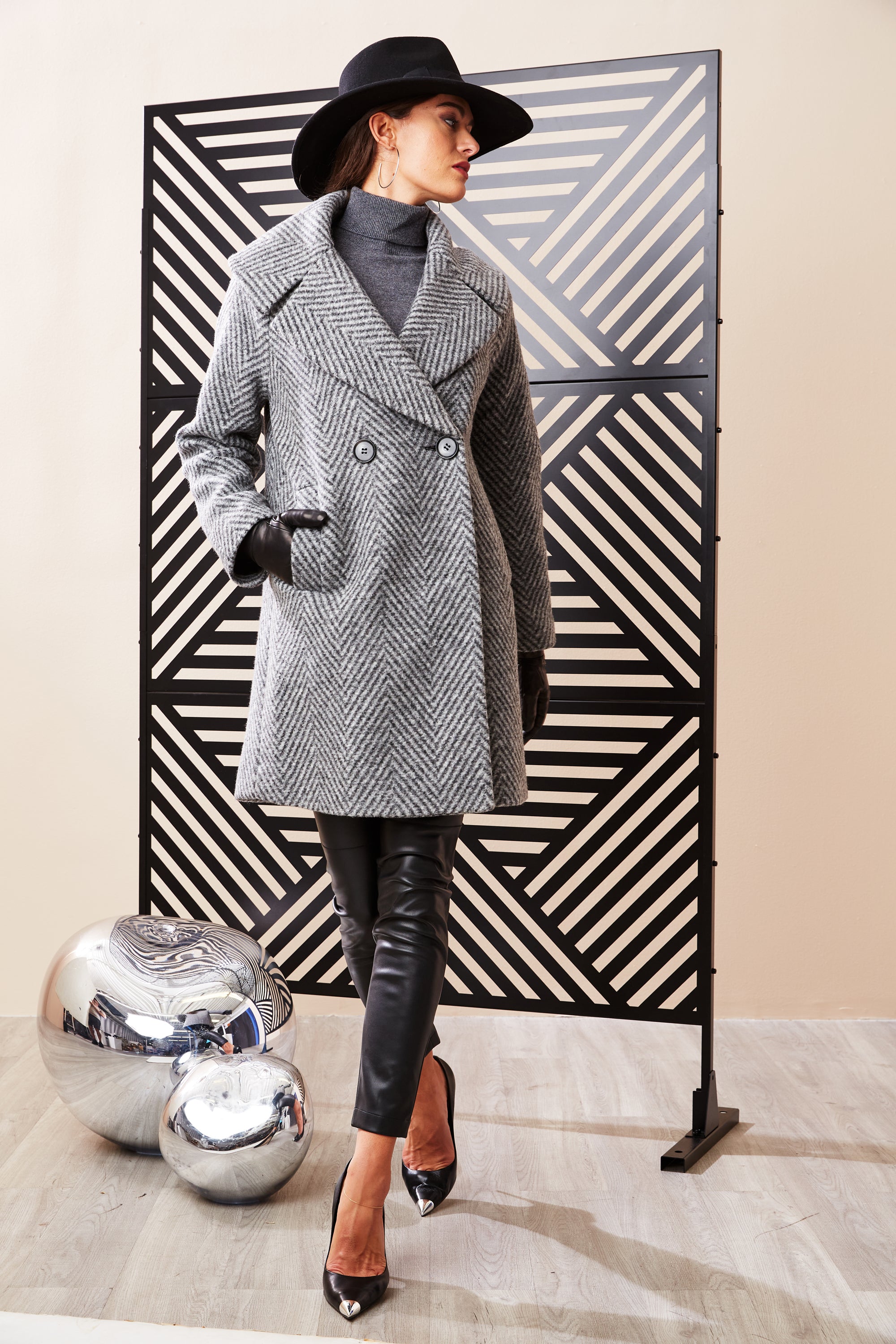 Herringbone Brushed Wool Double Breasted Coat for Men - Winter Overcoat for Business & Formal Occasions