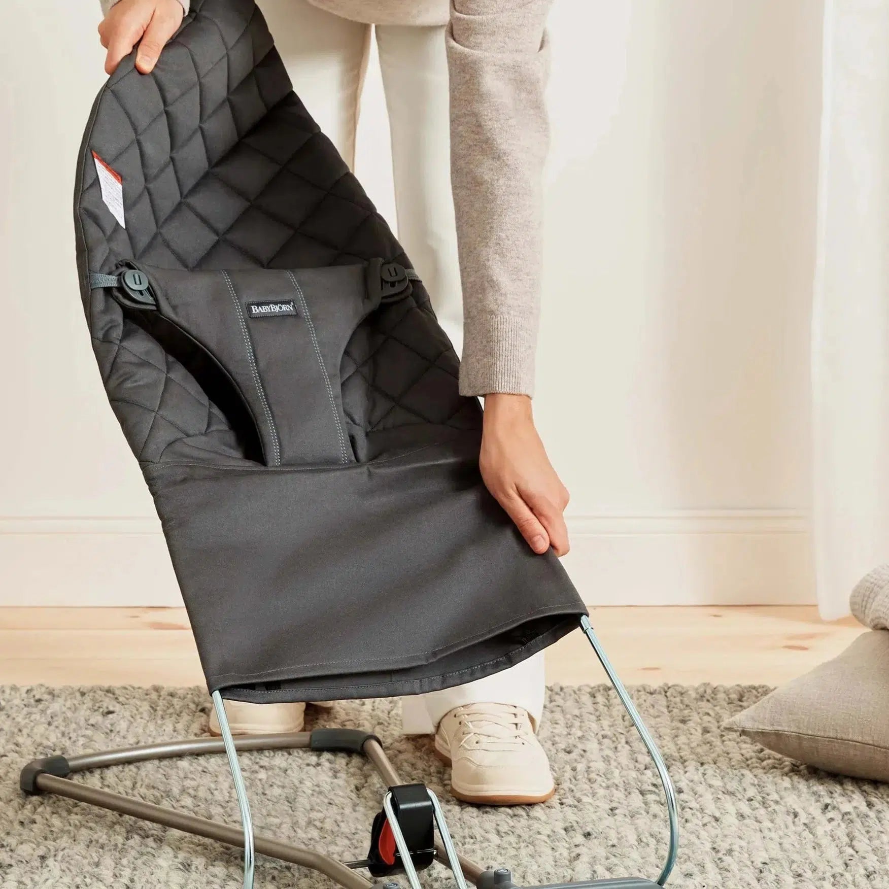 Baby Bjorn Bouncer Bliss Woven Classic Quilt Anthracite - Premium Baby Rocker for Newborns & Infants - Perfect for Nursery, Playtime & Soothing Fussy Babies