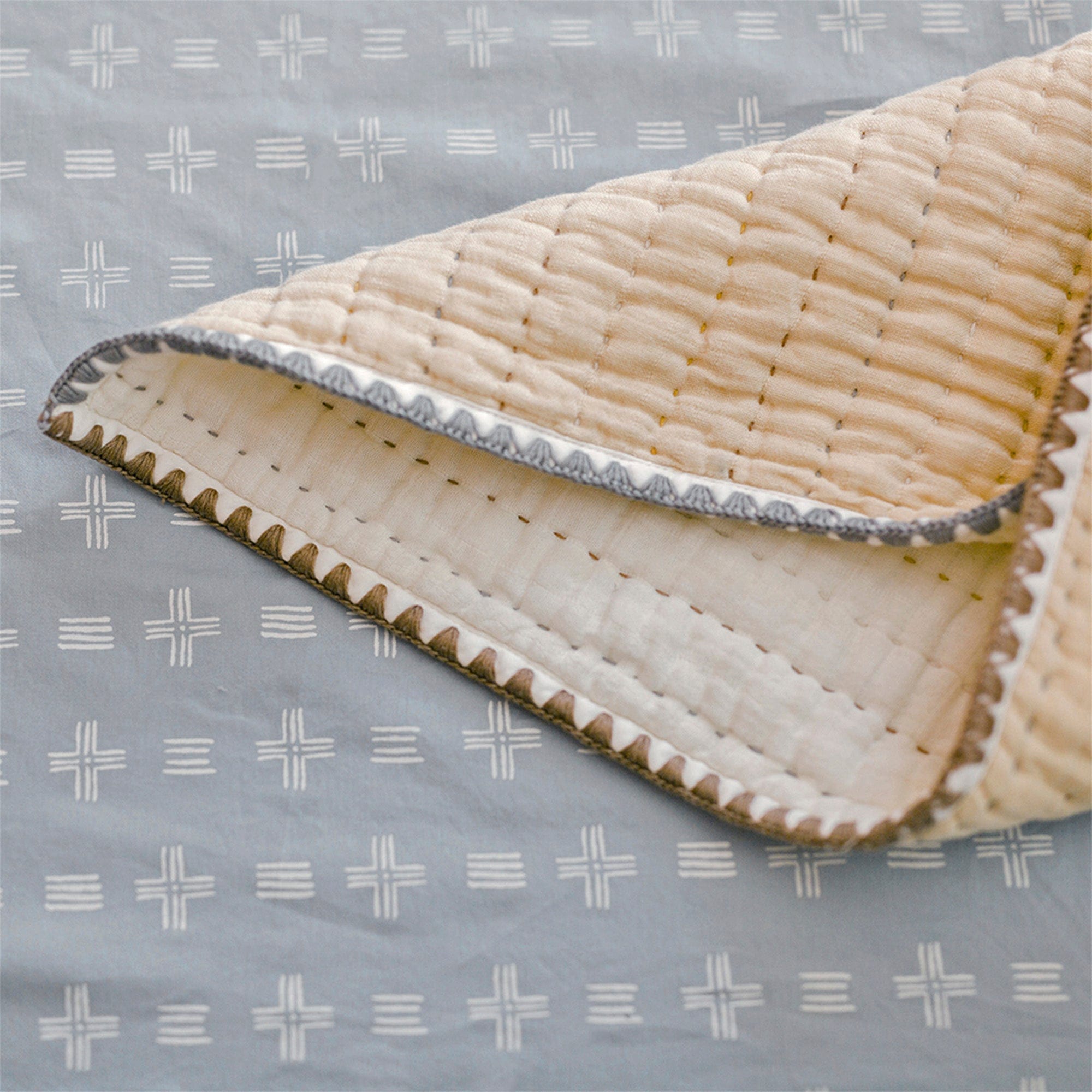 Soft Organic Cotton Fitted Crib Sheet for Baby Crib - Breathable & Hypoallergenic Nursery Bedding - Perfect for Newborns, Infants & Toddlers - Ideal for Daycare, Nursery or Home Use