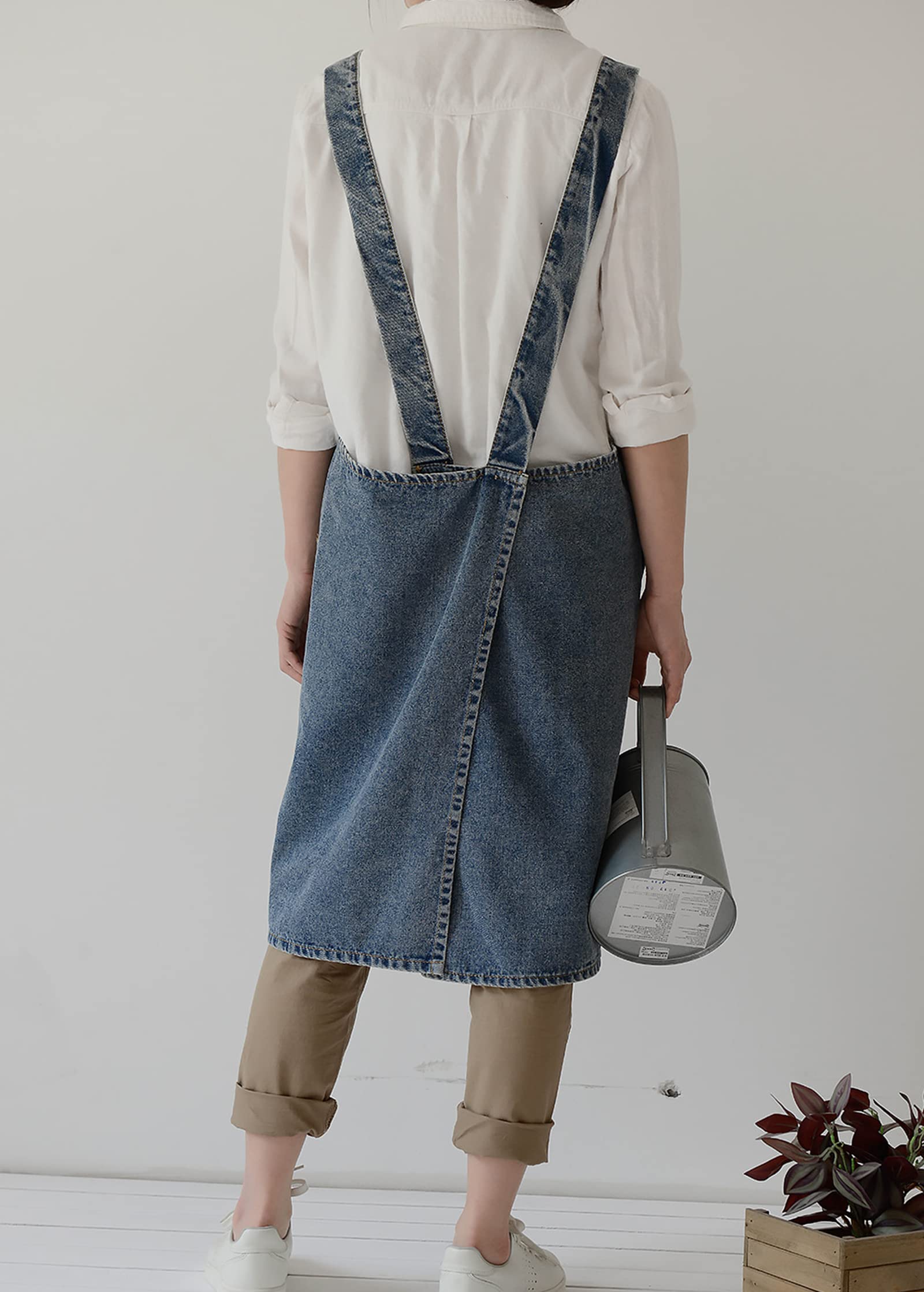 Premium Cotton Denim Apron for Women - Adjustable Chef Kitchen Apron with Pockets - Ideal for Cooking, Baking, Gardening & Painting - Perfect Gift for Home Cooks & DIY Enthusiasts