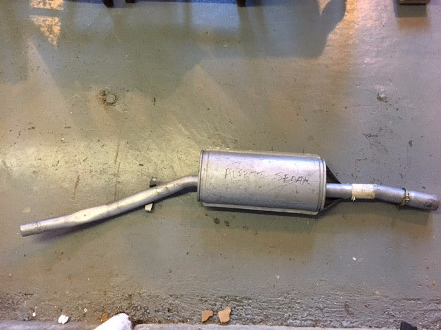 Alfa Romeo Alfetta Sedan Performance Middle Muffler - High-Quality Exhaust System for Improved Engine Sound & Performance - Perfect for Car Enthusiasts & Street Racing