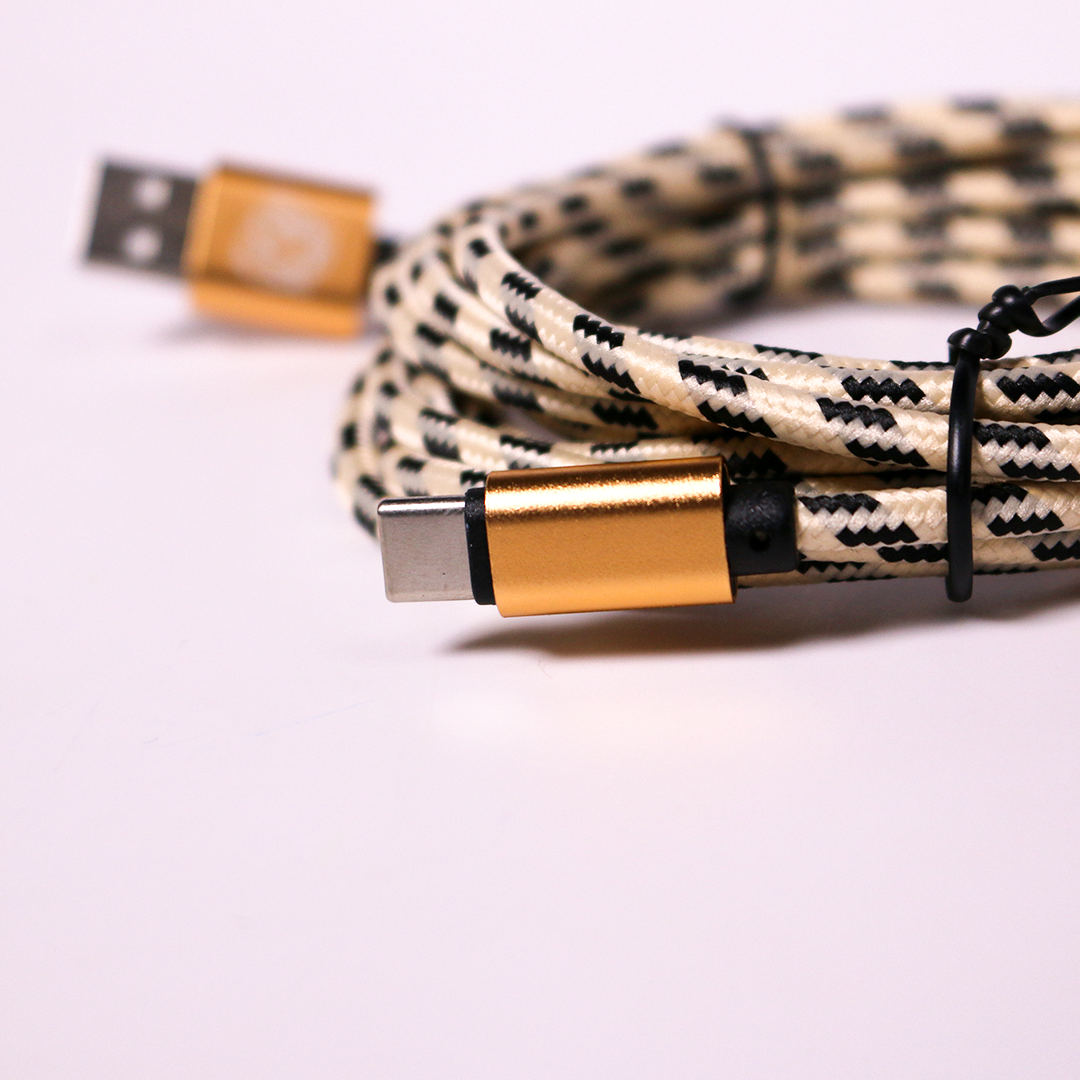 Durable Braided USB Cable - Fast Charging & Data Sync for iPhone, Android, Samsung - Perfect for Home, Office & Travel Use