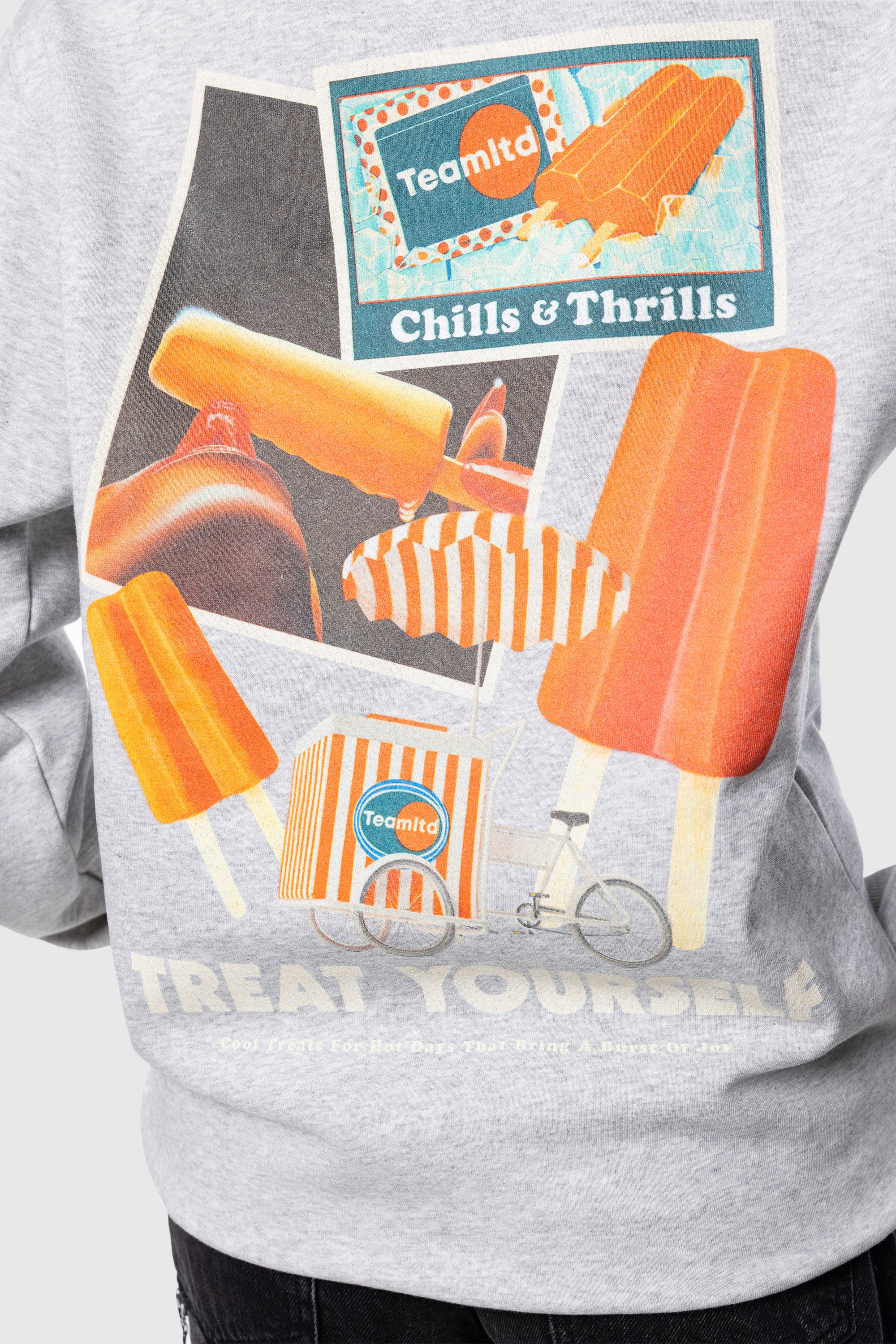 Cozy Treat Yourself Hoodie for Women & Men - Soft Fleece Pullover Sweatshirt - Perfect for Casual Wear, Lounging & Gifting