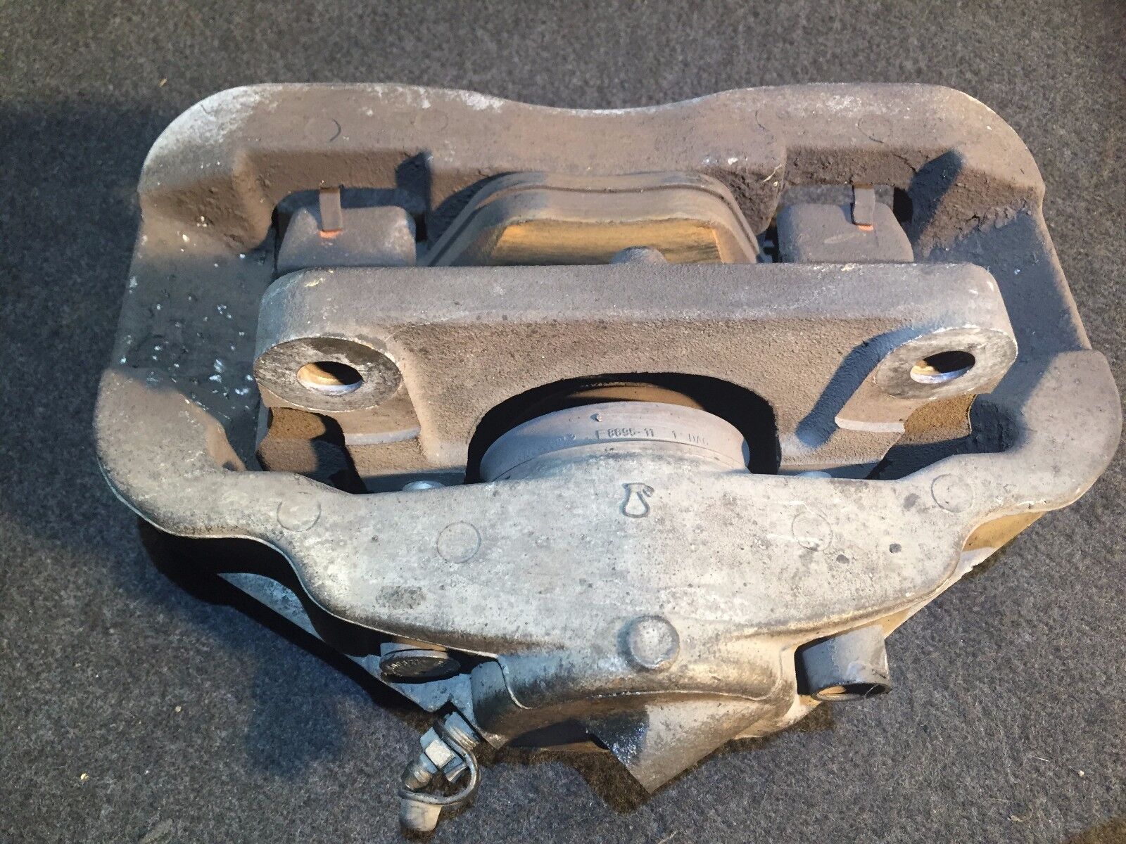 2002-2005 BMW 745i 745li E65 E66 Front Left Driver Side Brake Caliper OEM Replacement - Perfect for Smooth Braking & Performance Driving