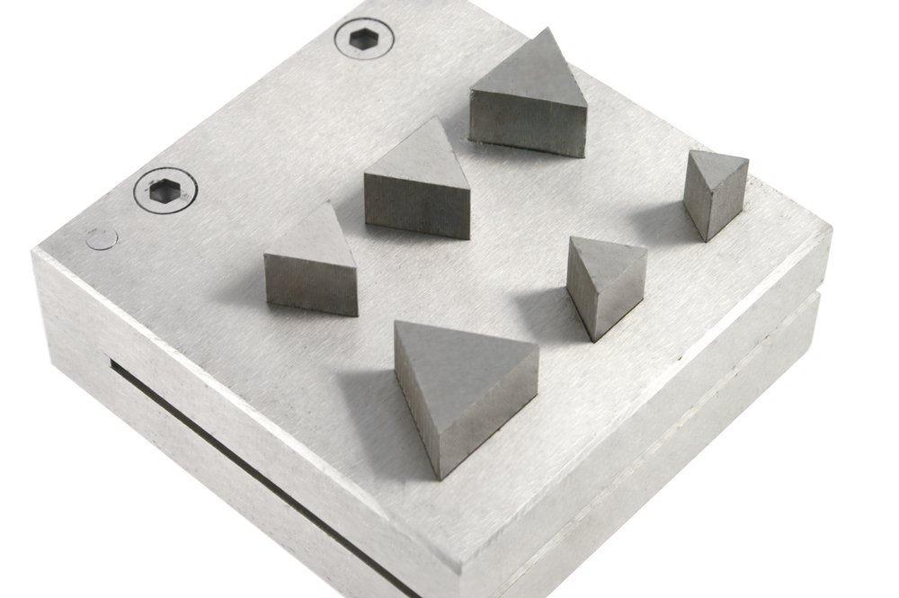 SFC Tools 28-597 Professional Disc Cutter with Triangle Shape - 6 Precision Punches for Metalworking, Leather Craft & DIY Projects - Ideal for Jewelry Making, Automotive Repair & Industrial Applications