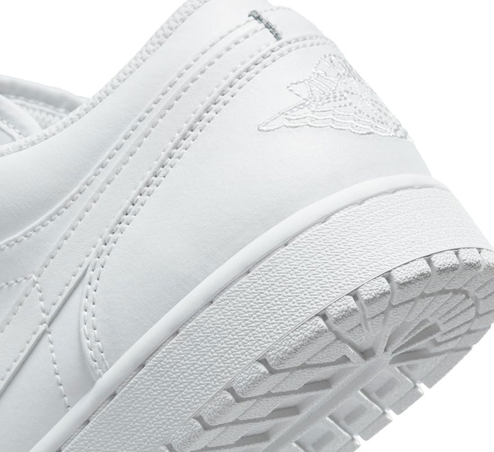 Original Air Jordan 1 Low Retro Sneakers - Men's Basketball Shoes for Casual Wear & Street Style - Perfect for Sports, Gym & Everyday Fashion
