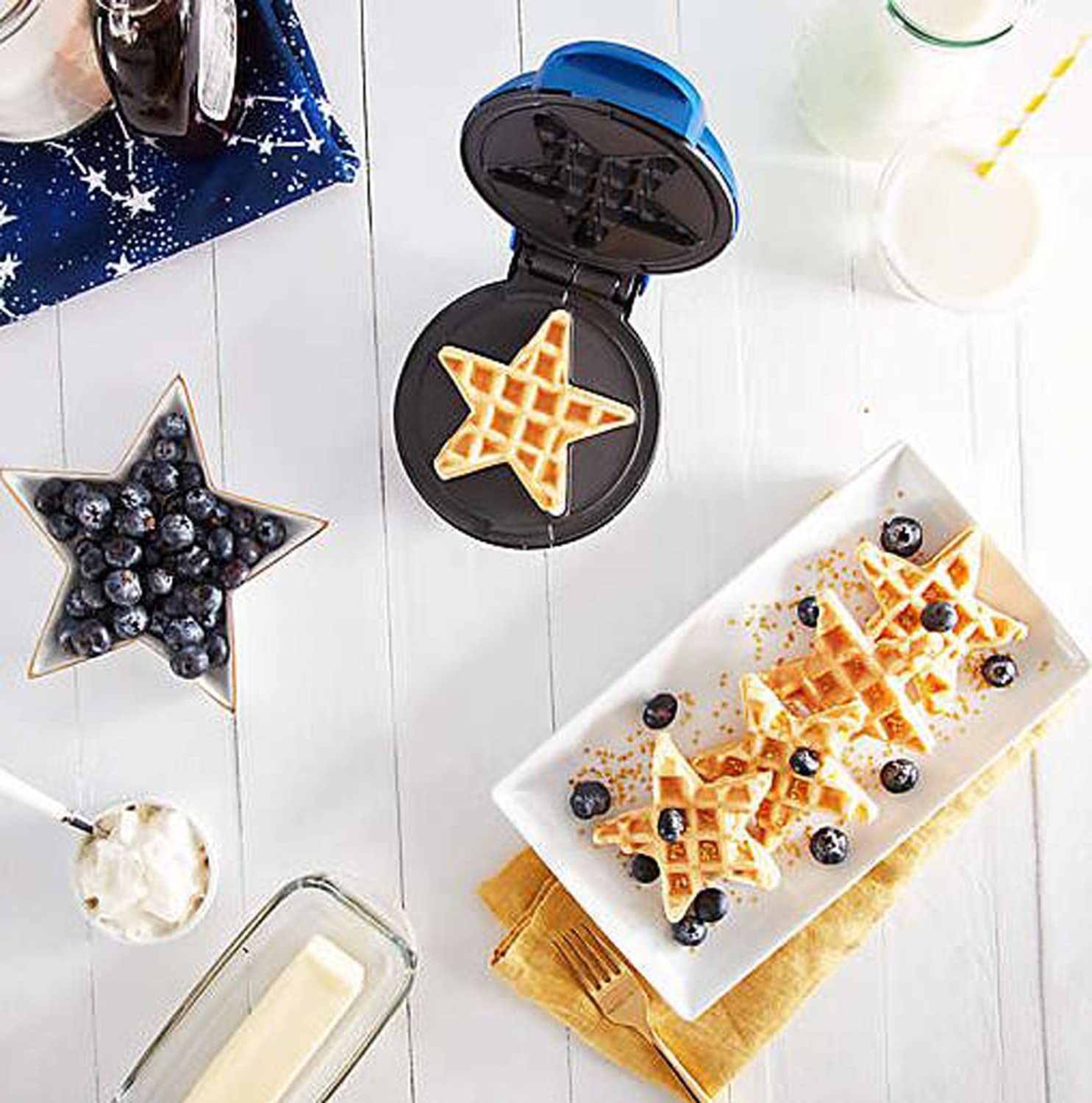 Dash Star Mini Waffle Maker - 4 Inch Non-Stick Waffle Iron for Quick & Easy Homemade Waffles | Perfect for Breakfast, Kids Snacks & Party Treats | Compact & Easy to Clean (Star Shaped)