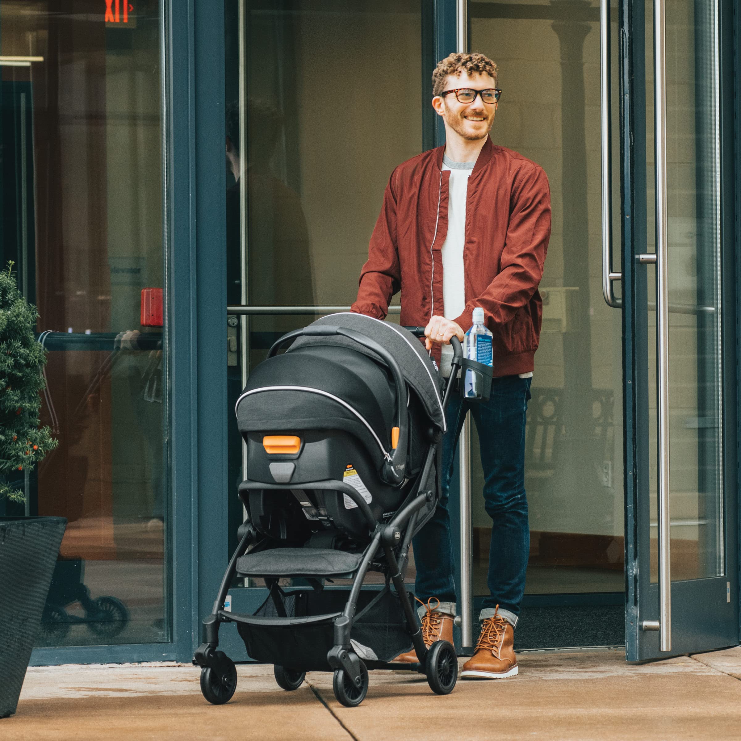 Chicco Presto Self-Folding Compact Baby Stroller with Canopy - Lightweight Aluminum Frame Umbrella Stroller for Infants & Toddlers up to 50 lbs | Graphite Grey | Perfect for Travel, Shopping & Daily Walks