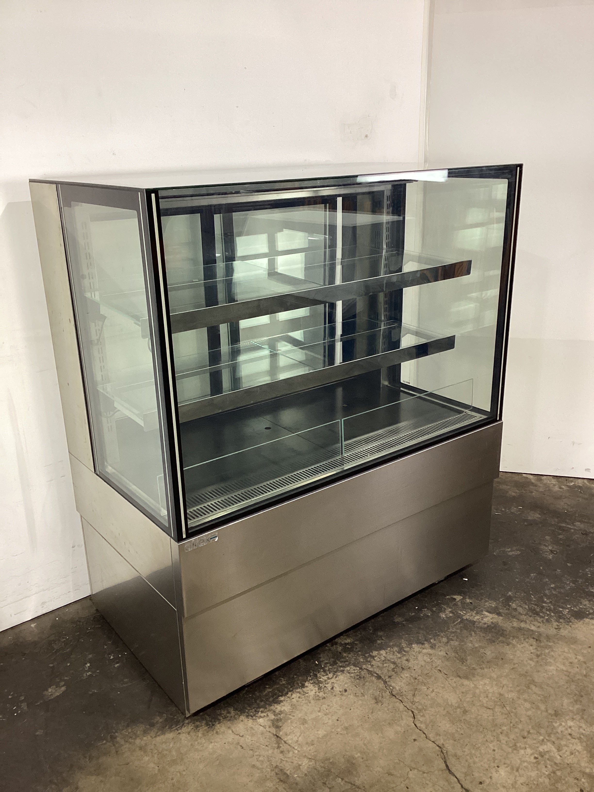 Airex AXR.FDFSSQ.12 Commercial Refrigerated Display Case - 12