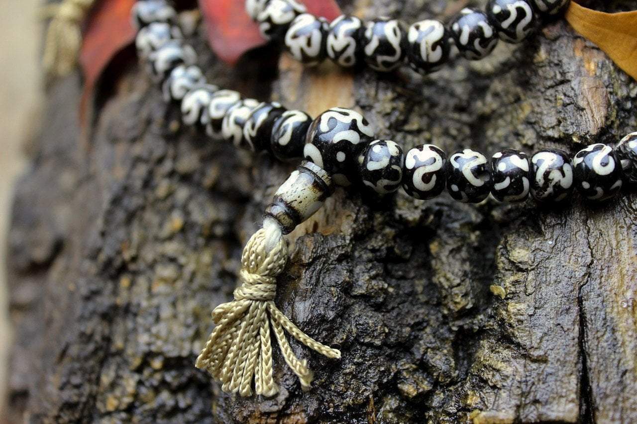 Hand Painted Om Bone Mala Beads - 108 Prayer Beads for Meditation, Yoga & Spiritual Practice | Buddhist & Hindu Prayer Necklace