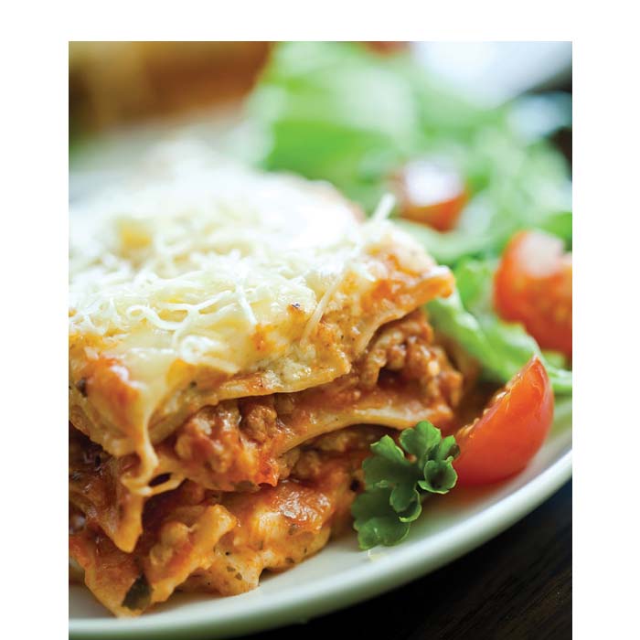 Premium Angus Beef Lasagne by Allied Chef - Authentic Italian Recipe, Ready-to-Bake Family Meal - Perfect for Dinner Parties, Weeknight Meals & Holiday Gatherings
