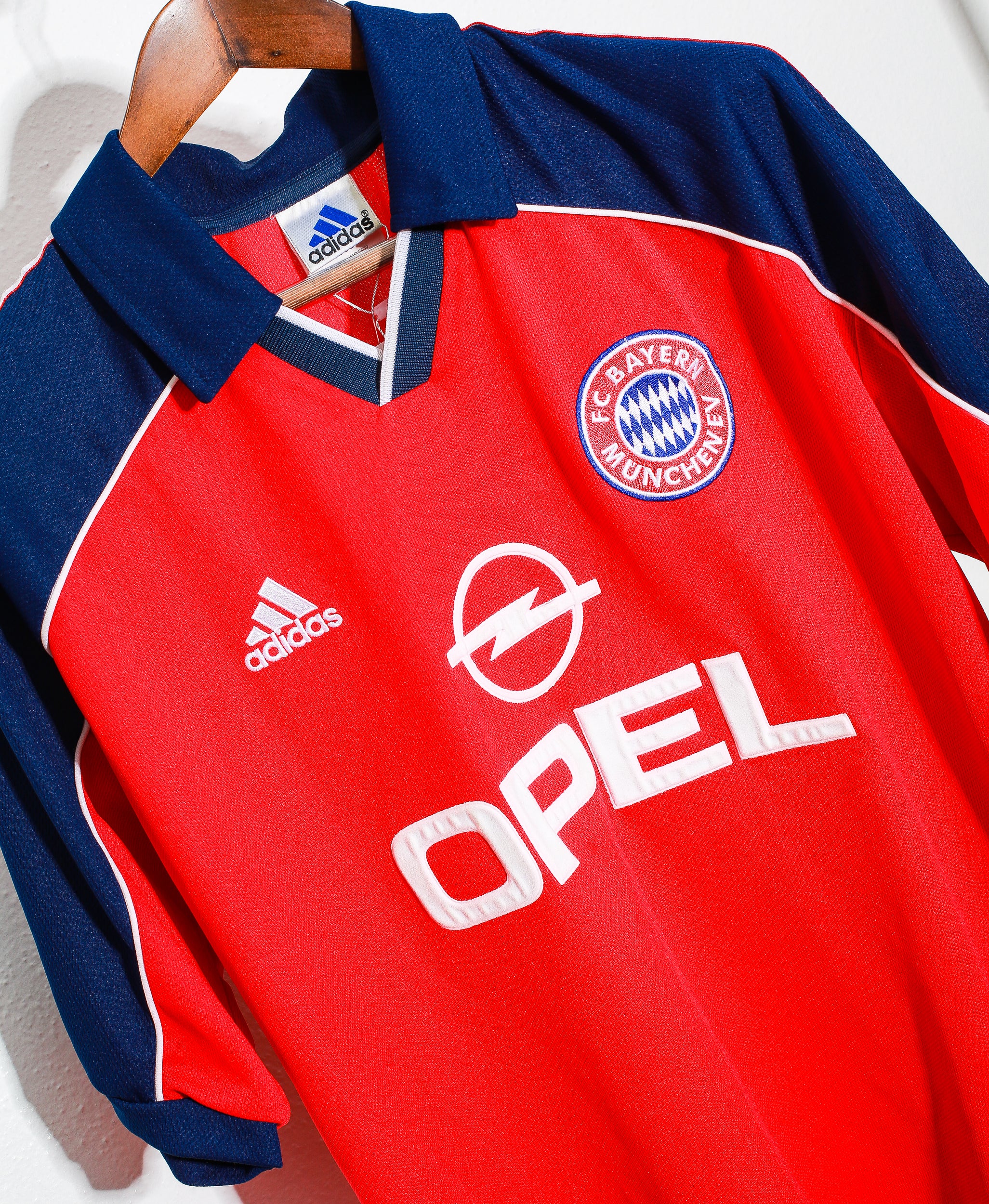 2000 Bayern Munich Home Jersey Size L - Authentic Football Soccer Shirt for Fans & Collectors - Perfect for Matchdays, Gifts & Sports Events