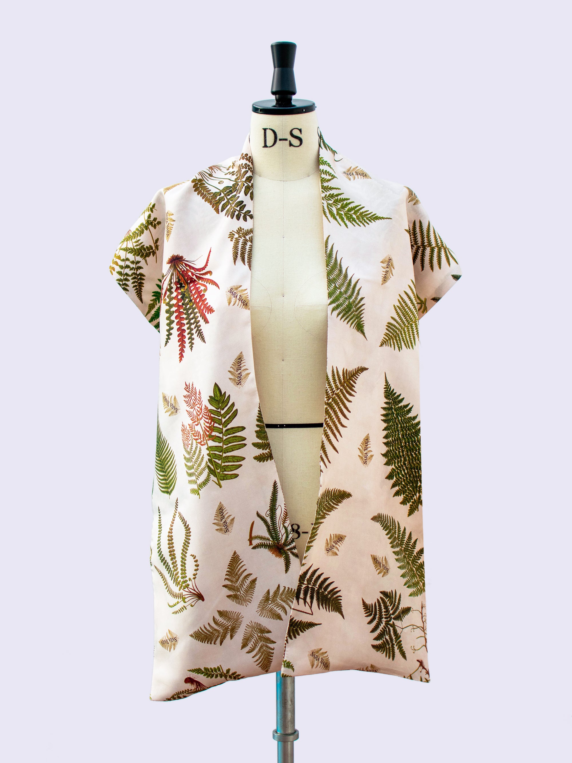 Elegant Silk Maxi Scarf with Fern Print - Lightweight Fashion Accessory for Women, Perfect for Spring Outfits, Weddings & Special Occasions