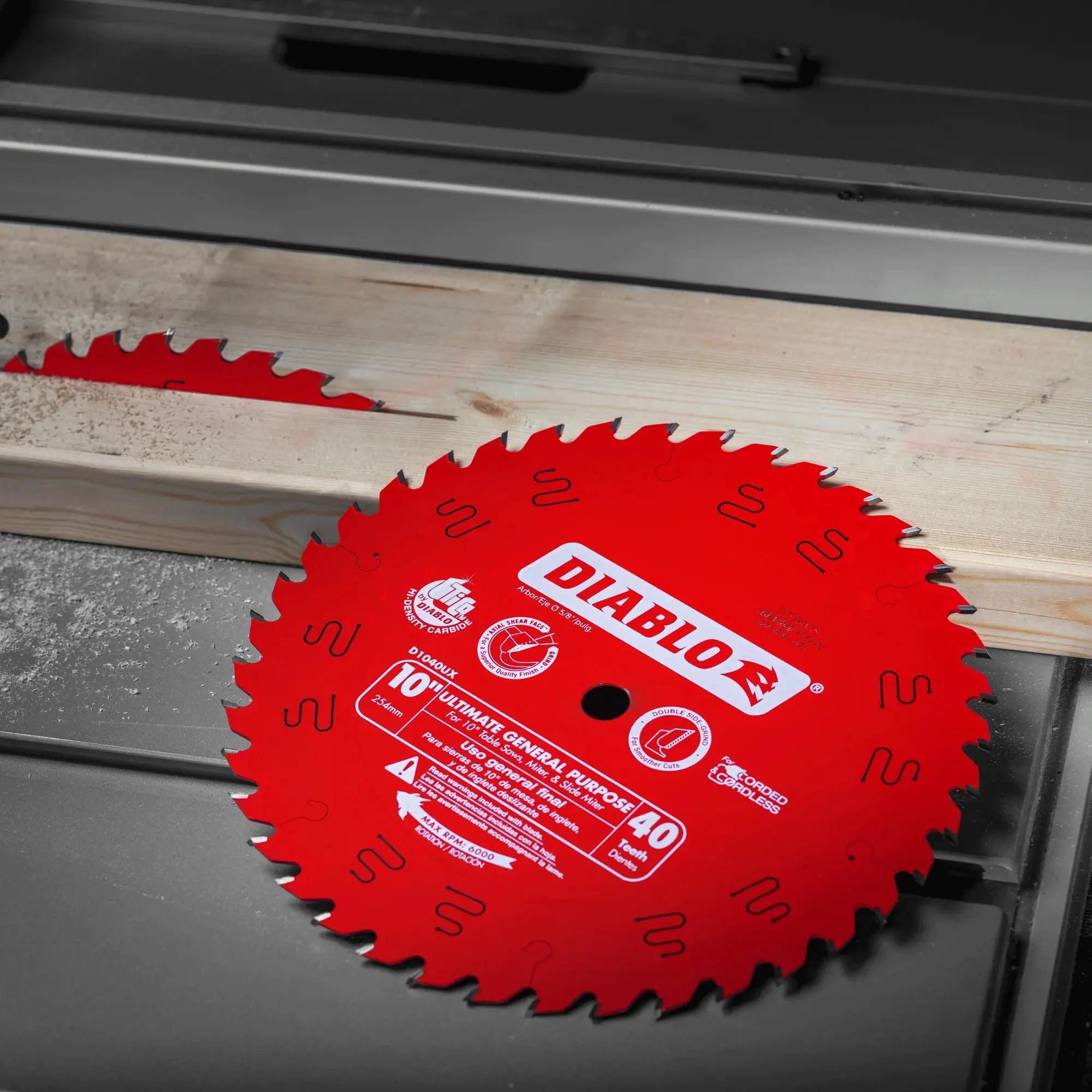 Diablo D104040VP 10-Inch 40-Tooth Circular Saw Blade CSB Value Pack - Multi-Purpose Cutting for Wood, Plywood, MDF - Perfect for DIY Projects, Carpentry, and Construction Work
