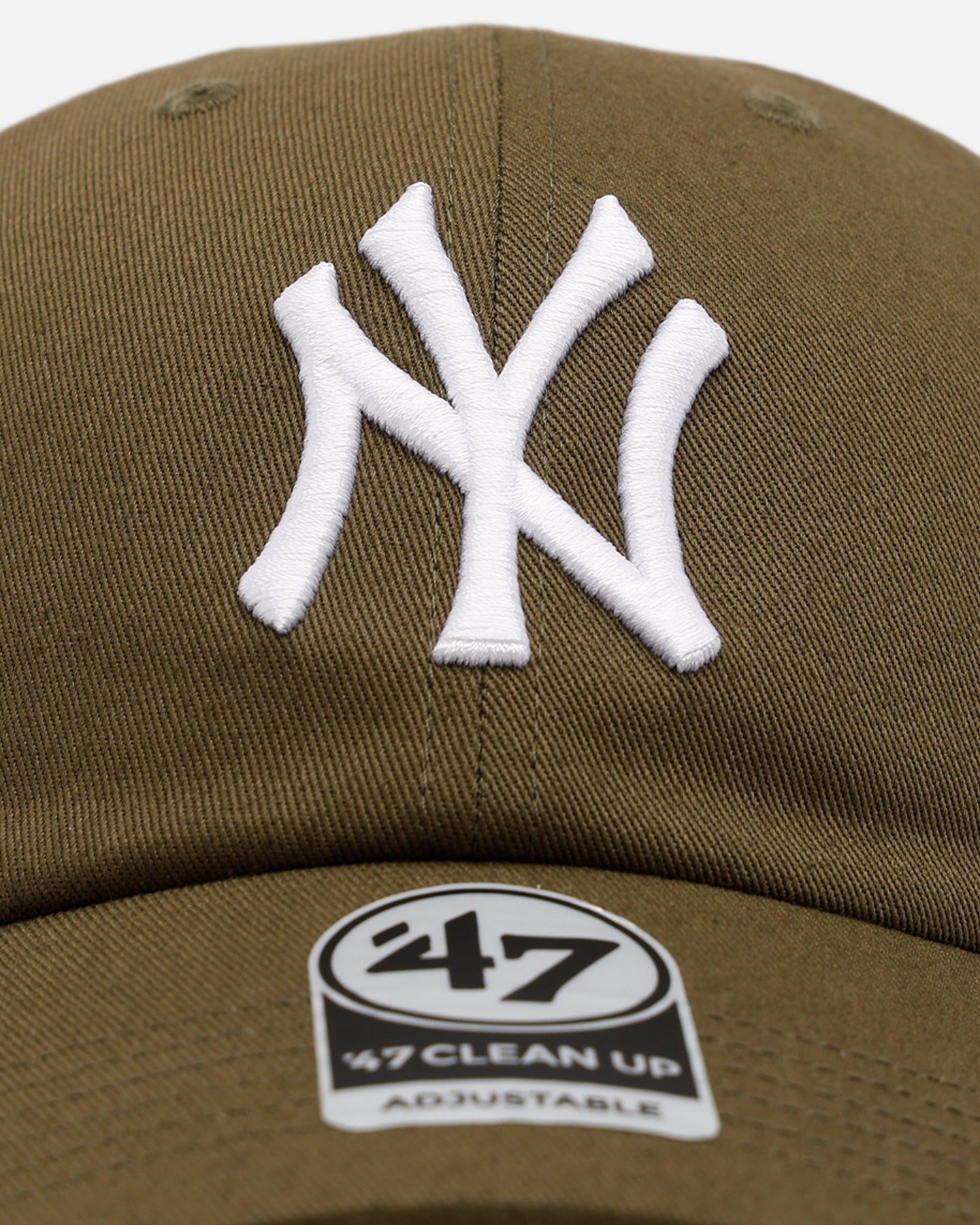 New York Yankees 'Yankees Color Wheel' Suede Undervisor 47 Clean Up Strapback Sandalwood Cap - Official MLB Licensed Hat for Baseball Fans & Streetwear Fashion