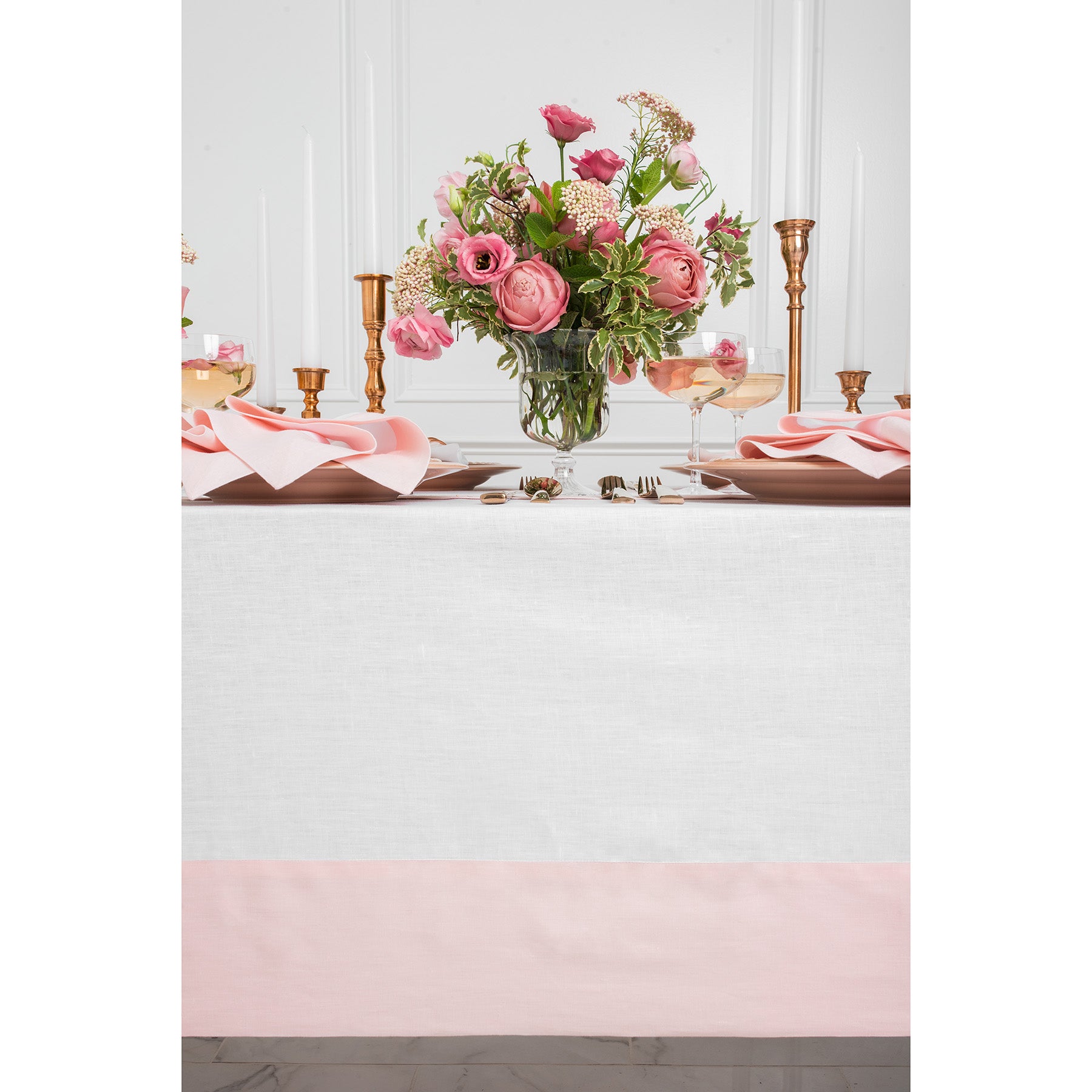 Stylish Contempo Tablecloth for Dining & Parties - Waterproof & Wrinkle-Free - Perfect for Home, Restaurants & Events