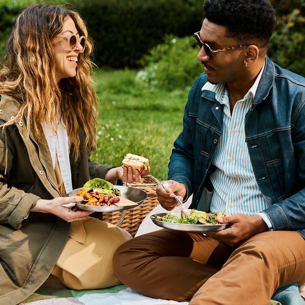 Black + Blum Eco-Friendly BPA-Free Picnic Plate Set of 4 - Durable Outdoor Dinnerware for Camping, Beach, BBQ & Picnics