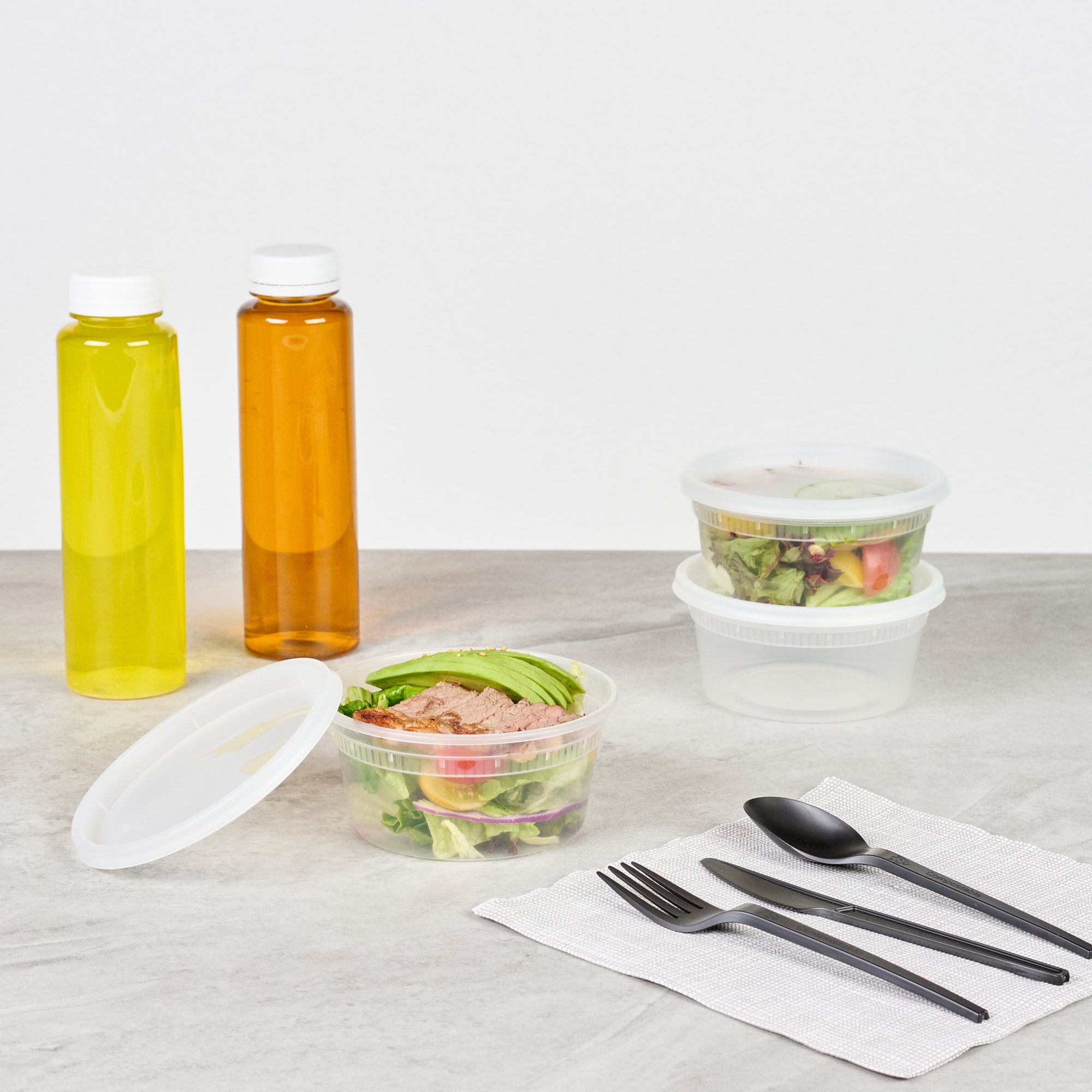 12 oz Round Clear Plastic Soup Containers with Lids - Microwave Safe, 4.5