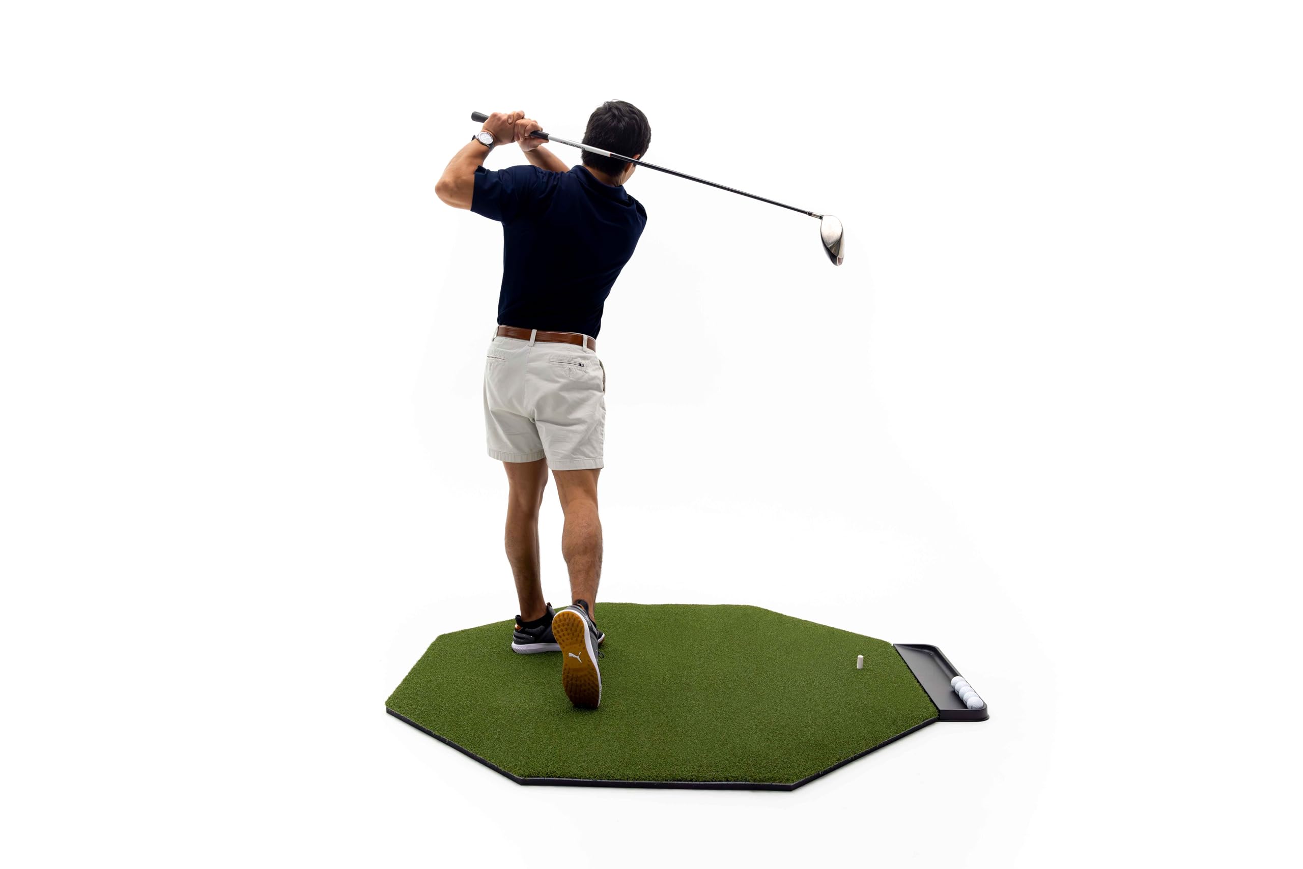 Premium Golf Practice Mat for Indoor & Outdoor Use - High-Quality Turf with Bonus Golf Tray & 3 Rubber Tees - Perfect for Home, Office, Backyard & Driving Range Training