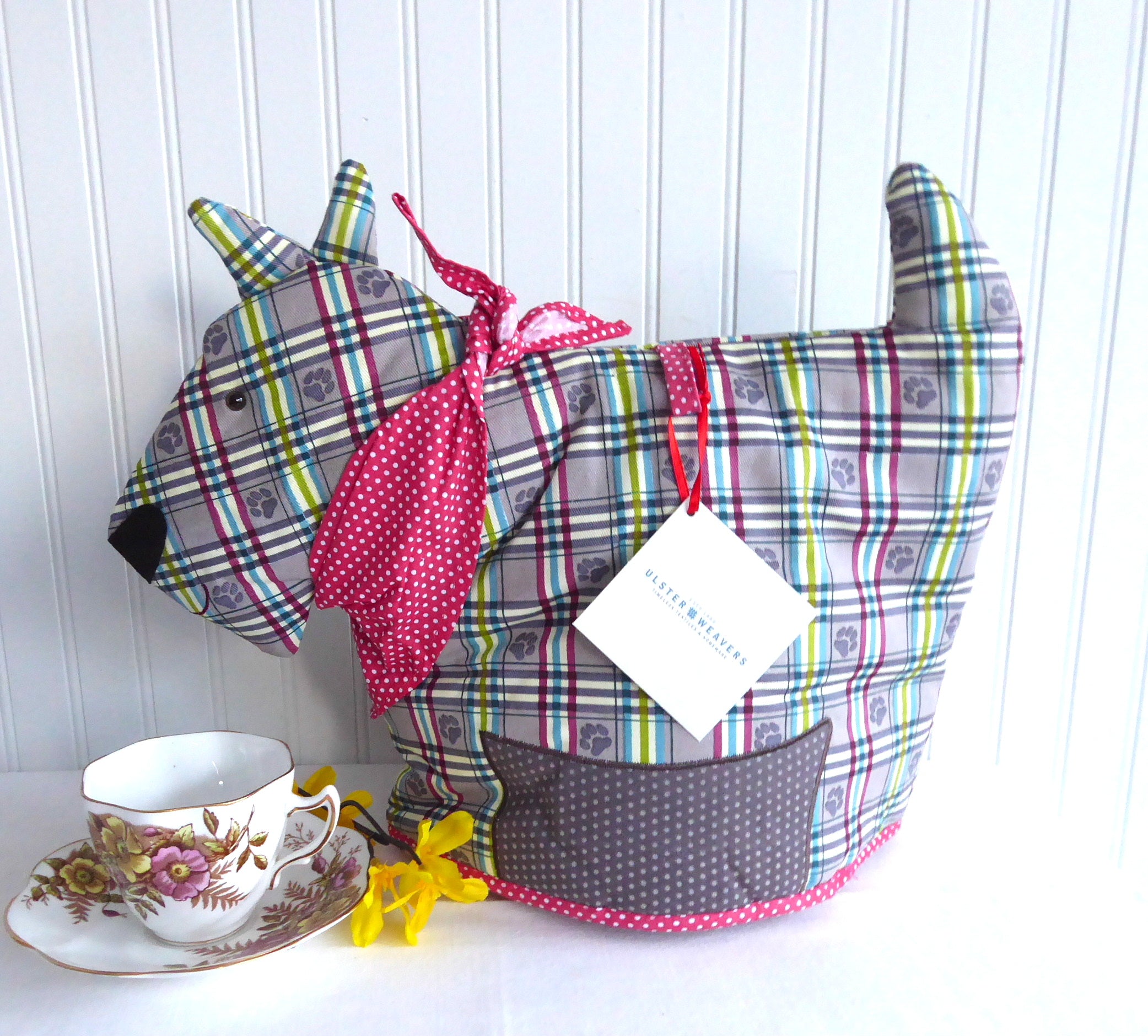 Plaid Scottie Dog Tea Cozy - Insulated Padded Scotty Dog Tea Cosy in Classic Ulster Red Polka Dot Tartan Pattern - Perfect for English Tea Parties & Cozy Kitchen Decor