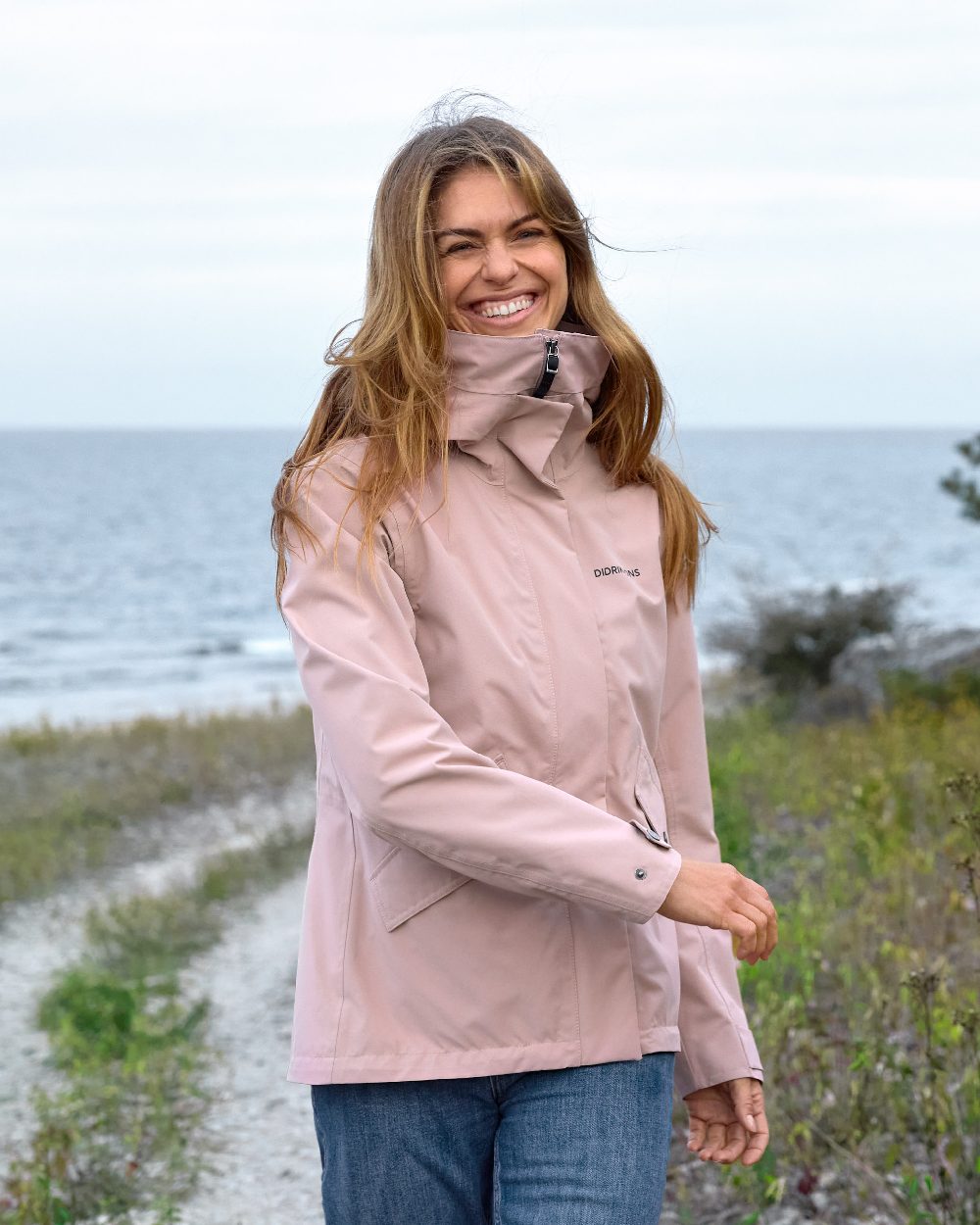 Didriksons Women's Silja Waterproof Jacket - Lightweight Windproof Raincoat for Outdoor Hiking & Travel | Perfect for Rainy Days & Adventure Activities