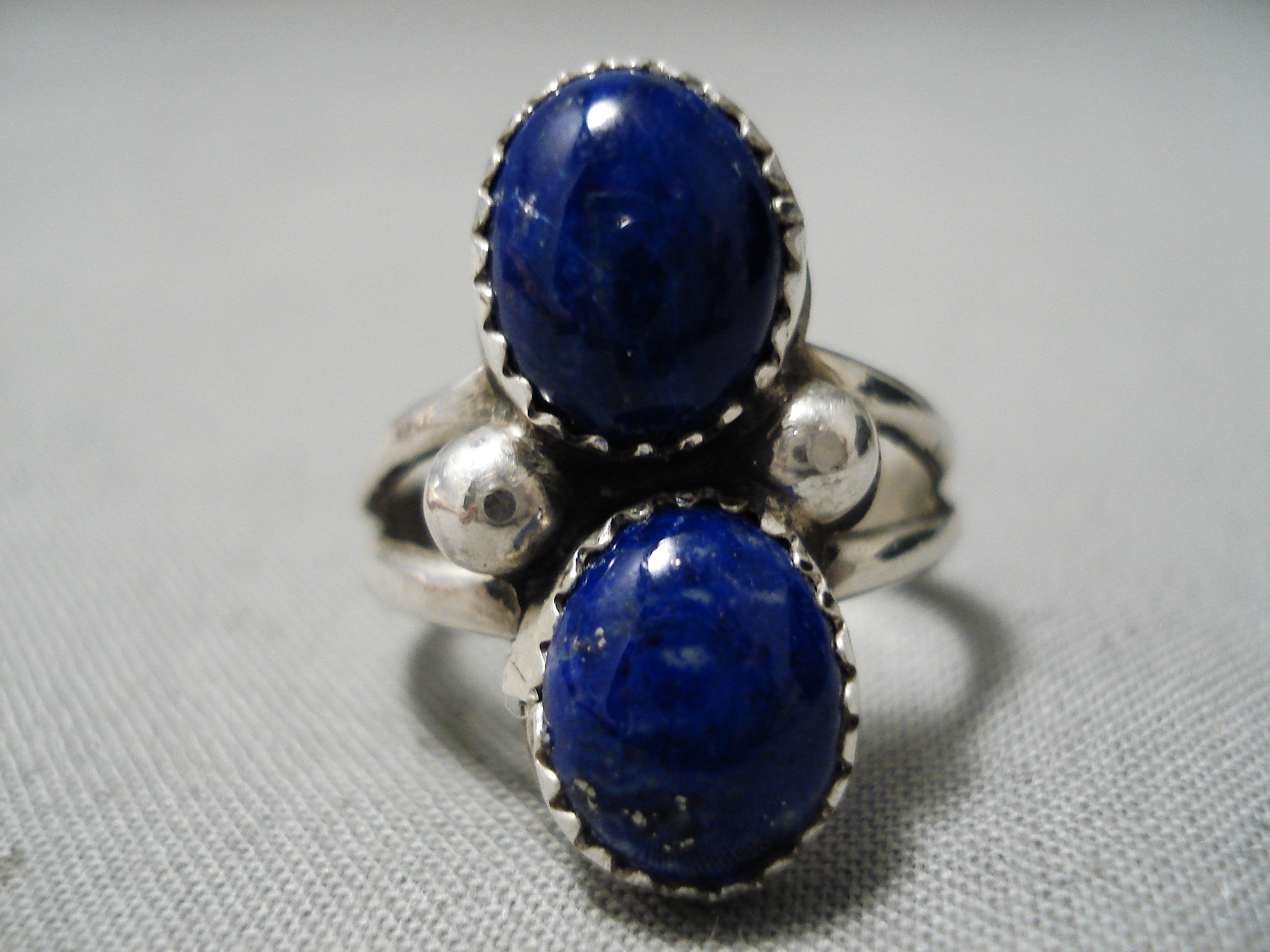 Vintage Navajo Lapis Sterling Silver Ring - Authentic Native American Jewelry for Women - Handcrafted Southwest Style Ring for Boho Fashion, Gift Giving & Special Occasions