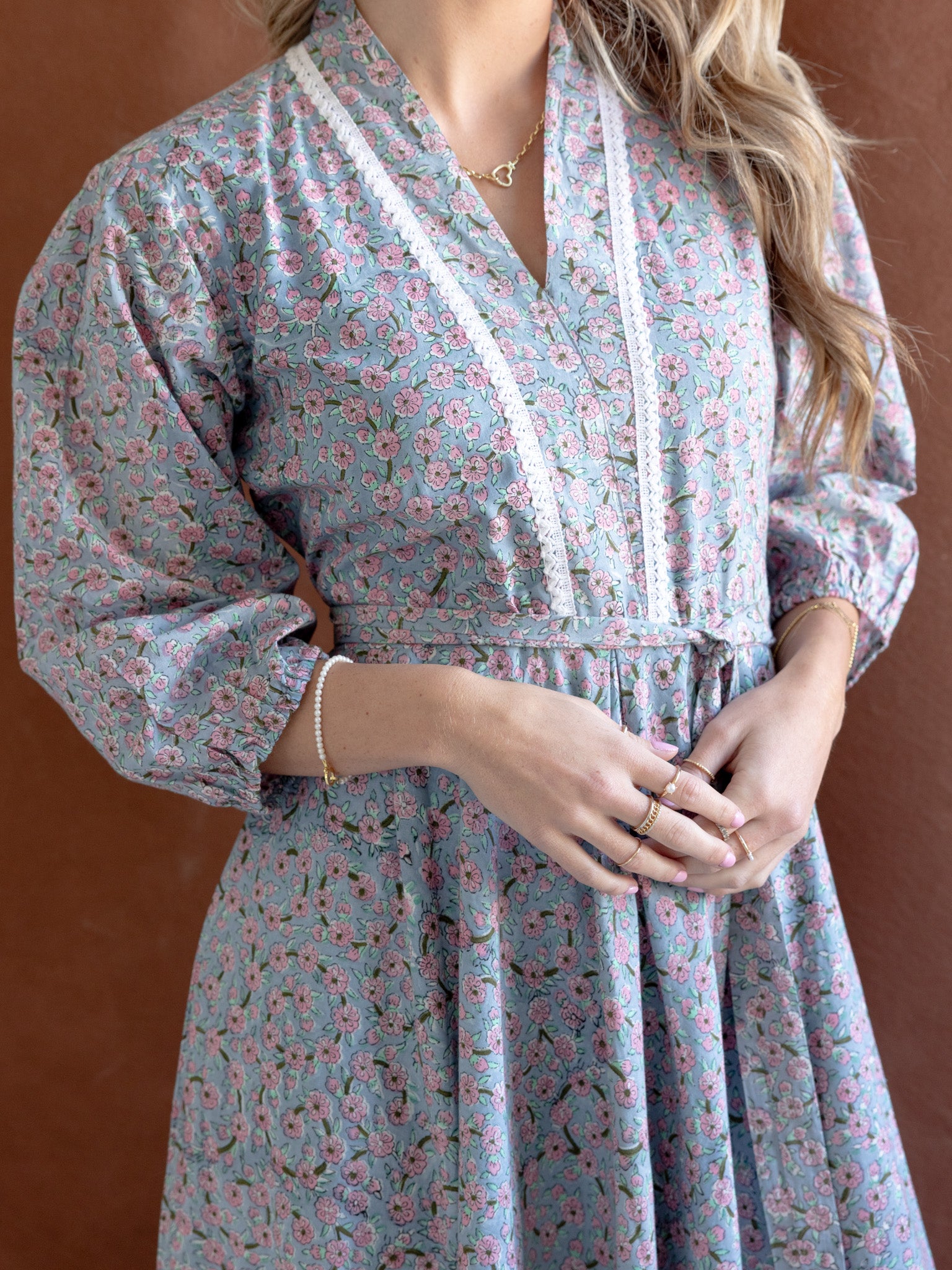 Maison de Frédéric Women's Elegant Floral Summer Dress - Perfect for Beach Vacation, Date Night & Casual Outings
