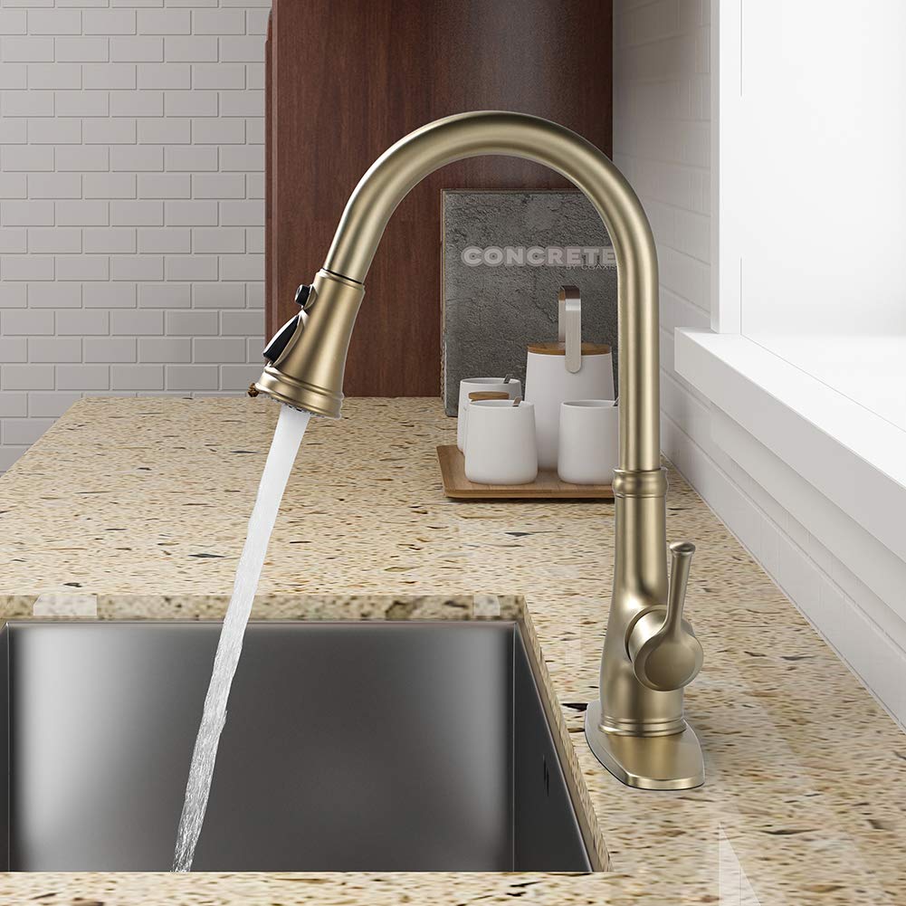 Premium Brushed Gold Kitchen Faucet with Pull-Out Sprayer - Single Handle 1-Hole Pull-Down Sink Faucet in Champagne Bronze by WEWE - Perfect for Modern Farmhouse & Contemporary Kitchen Renovations