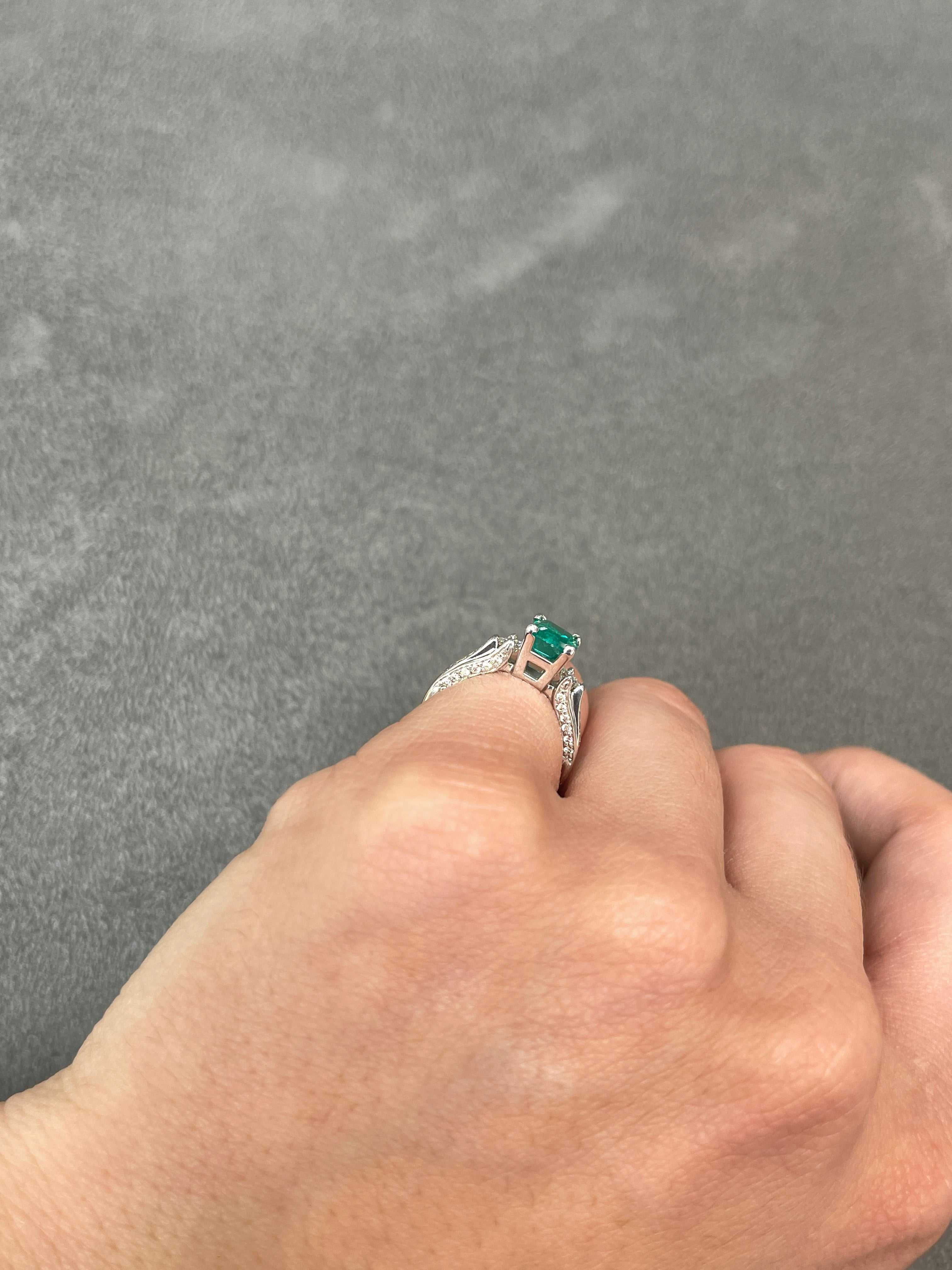 1.40tcw Asscher Cut Colombian Emerald & Princess Cut Diamond Round Engagement Ring in 14K Gold - Perfect for Proposals, Anniversaries & Bridal Jewelry