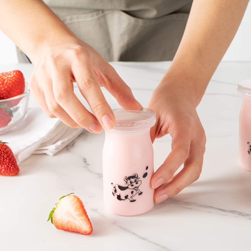 Restaurantware 5oz Disposable Yogurt Jars with Cow Print Lids - 100 Clear Plastic Pudding Containers for Snacks, Spices & Desserts | Perfect for Meal Prep, Party Favors & Takeout