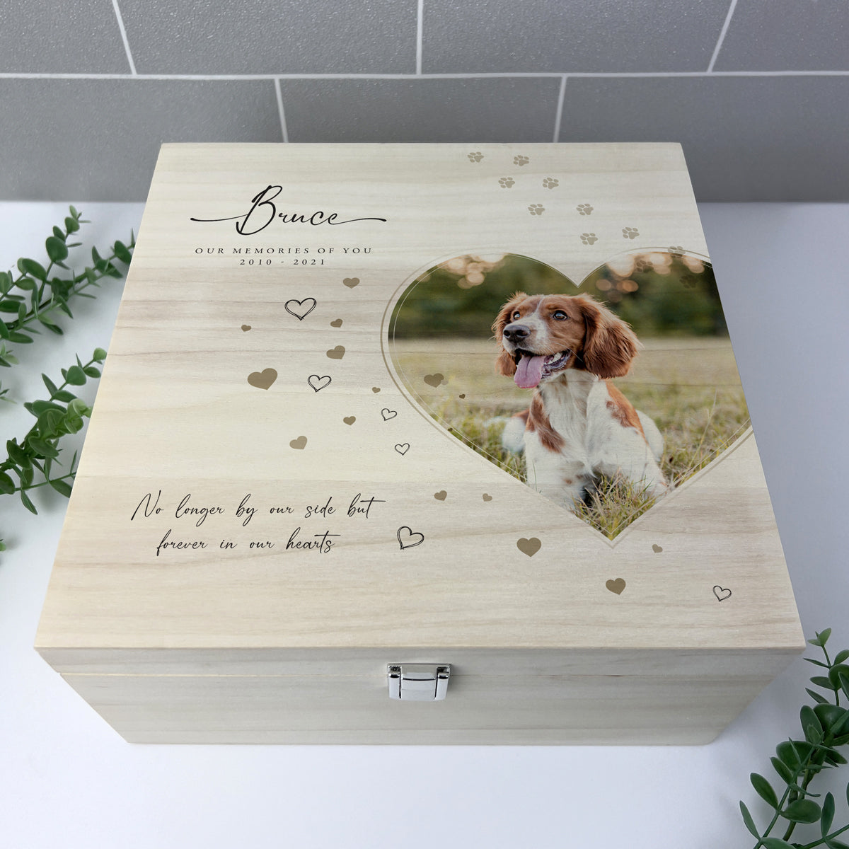 Personalized 28cm Square Luxury Wooden Pet Memorial Photo Memory Box - Perfect for Storing Cherished Pet Memories, Ashes, and Keepsakes - Ideal for Pet Lovers and Memorial Gifts