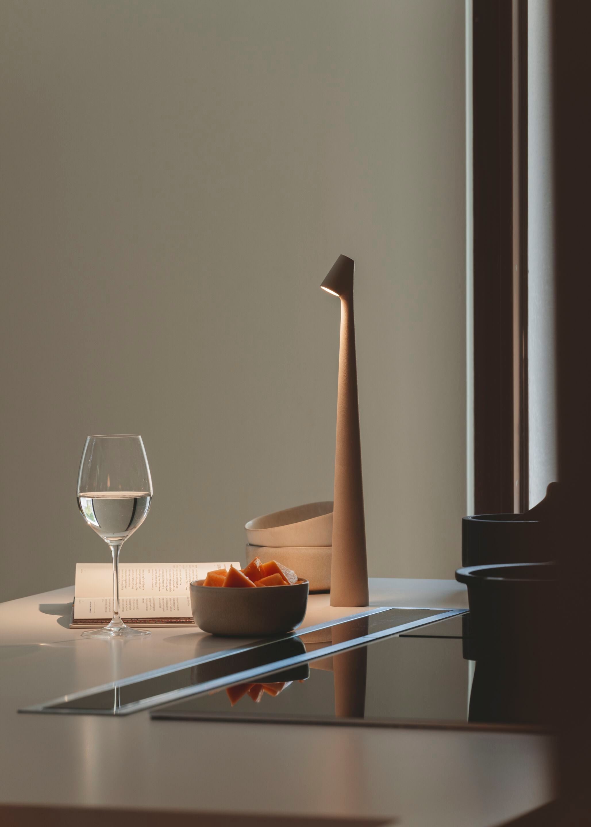 Stylish Africa-Inspired Portable Table Lamp - Handcrafted Wooden Design with USB Charging for Bedroom, Living Room & Office Decor